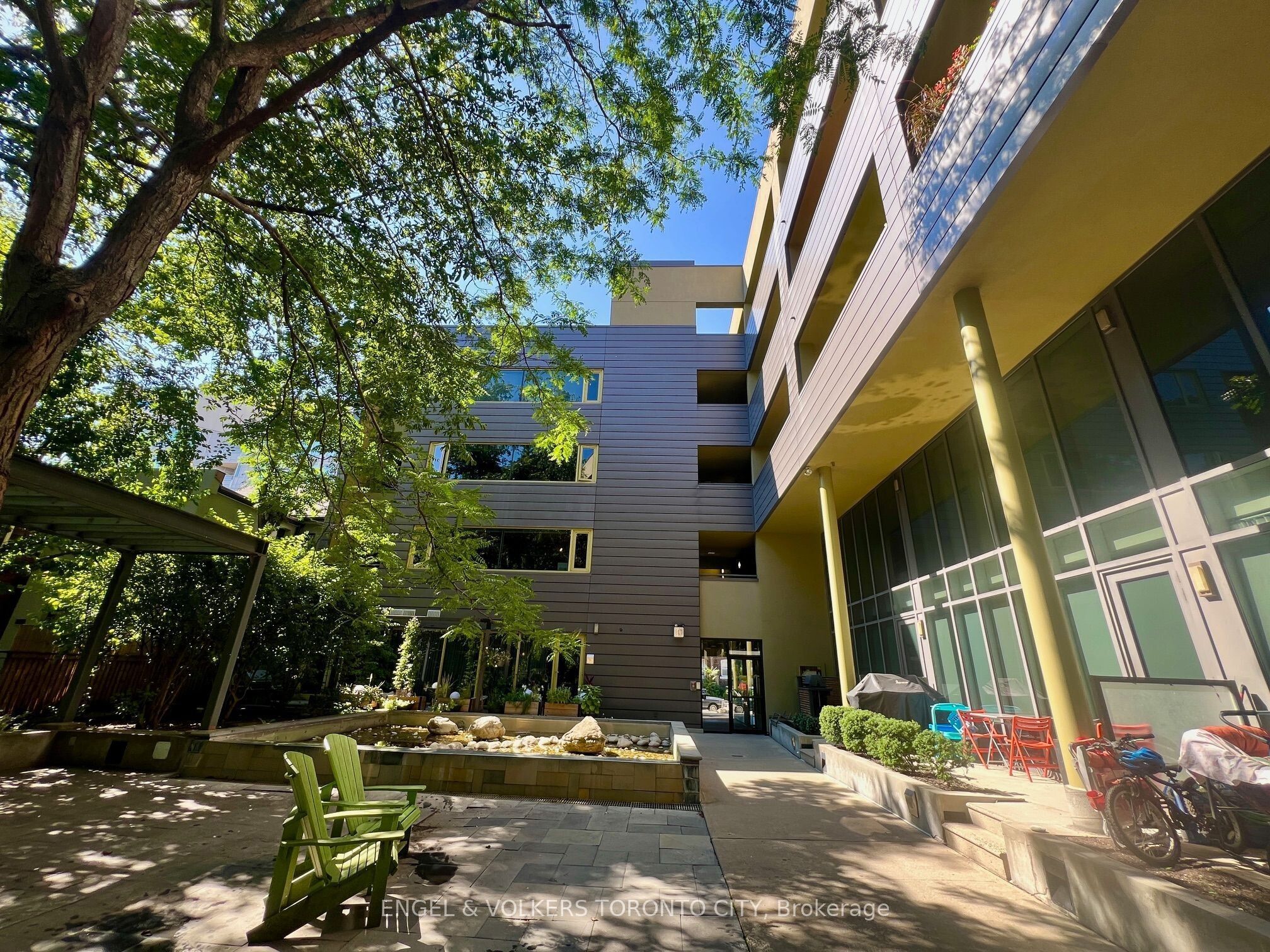Unit 202 - 25 Ritchie Avenue, Toronto 3