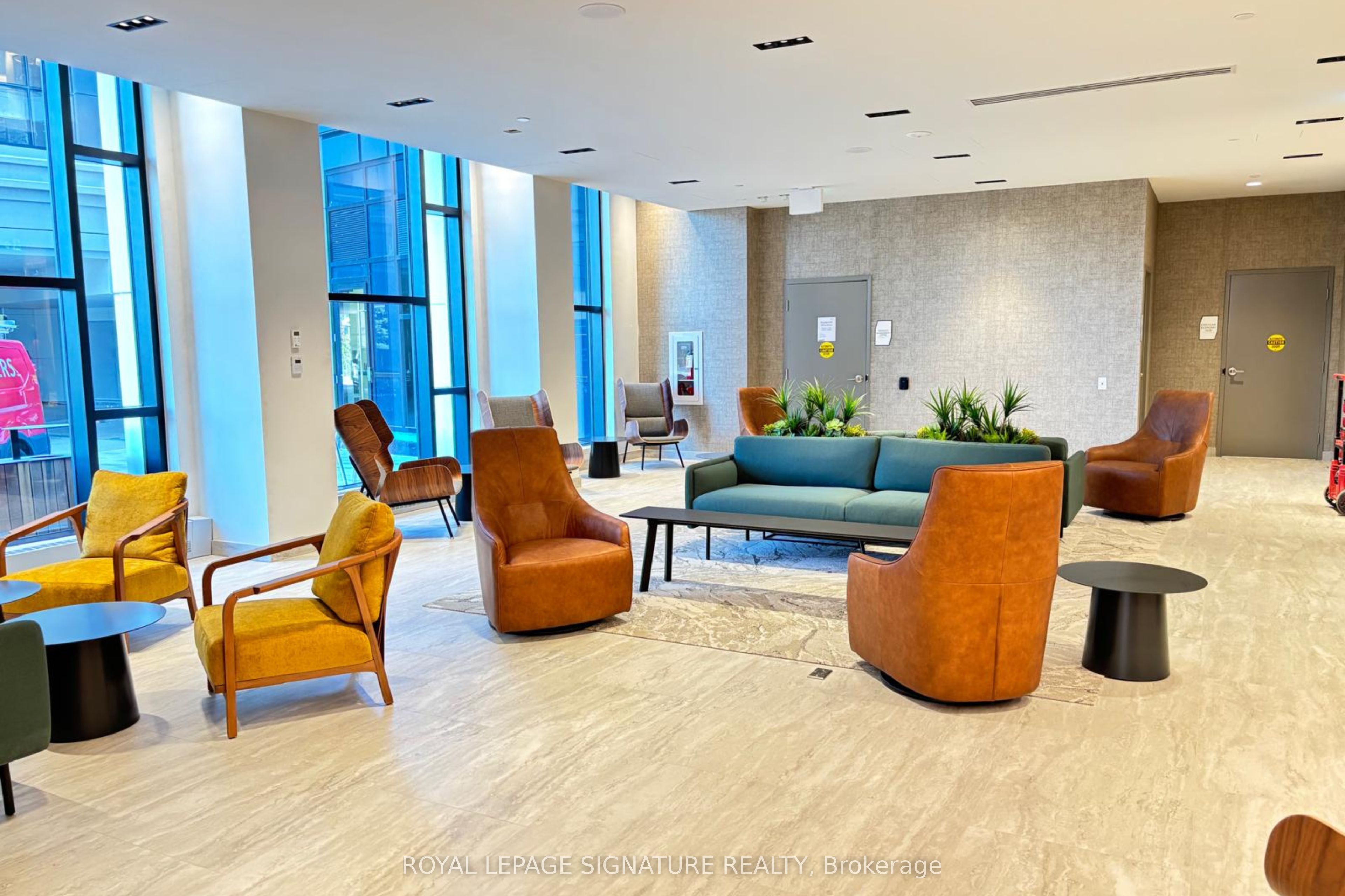 Unit 1321 - 2485 Eglinton Avenue W, Mississauga 2