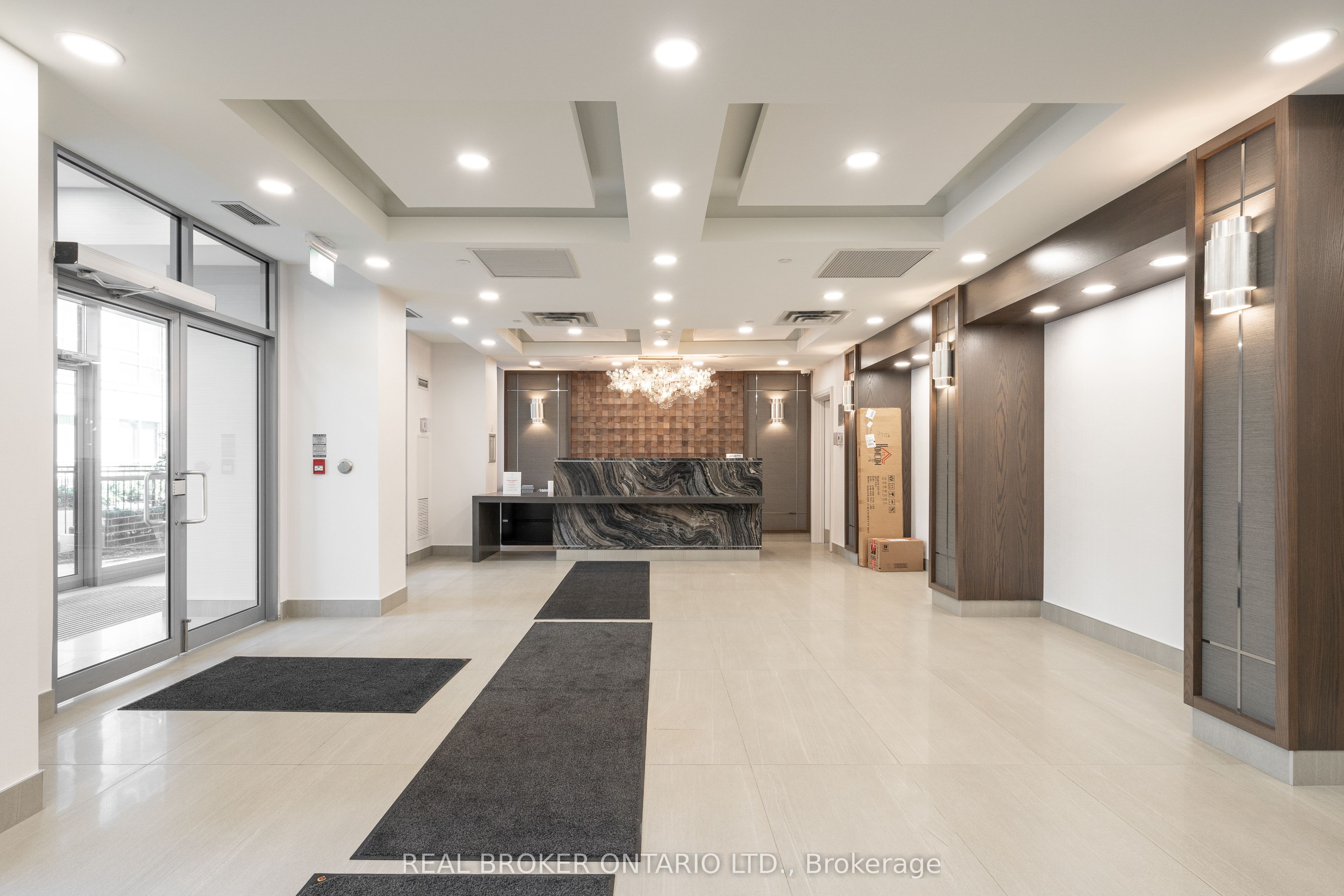 Unit PH2 - 3 Michael Power Place, Etobicoke 4