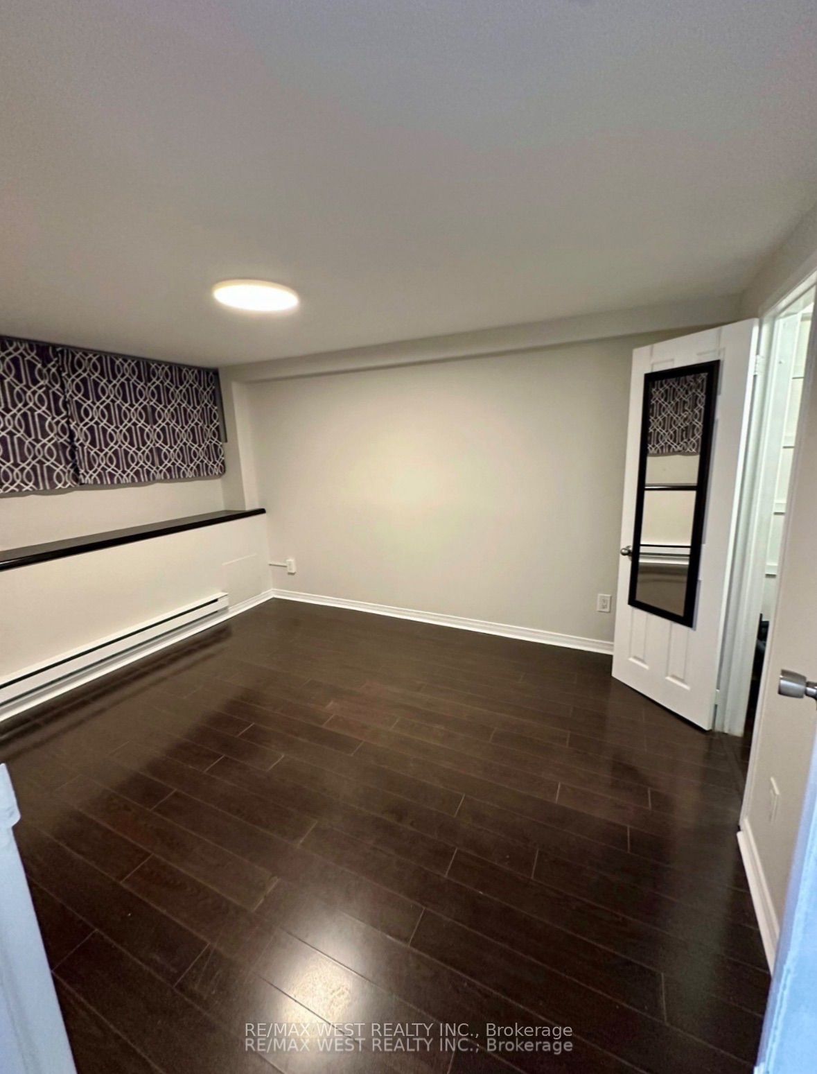Unit Bsmt - 13 Sorauren Avenue, Toronto 5