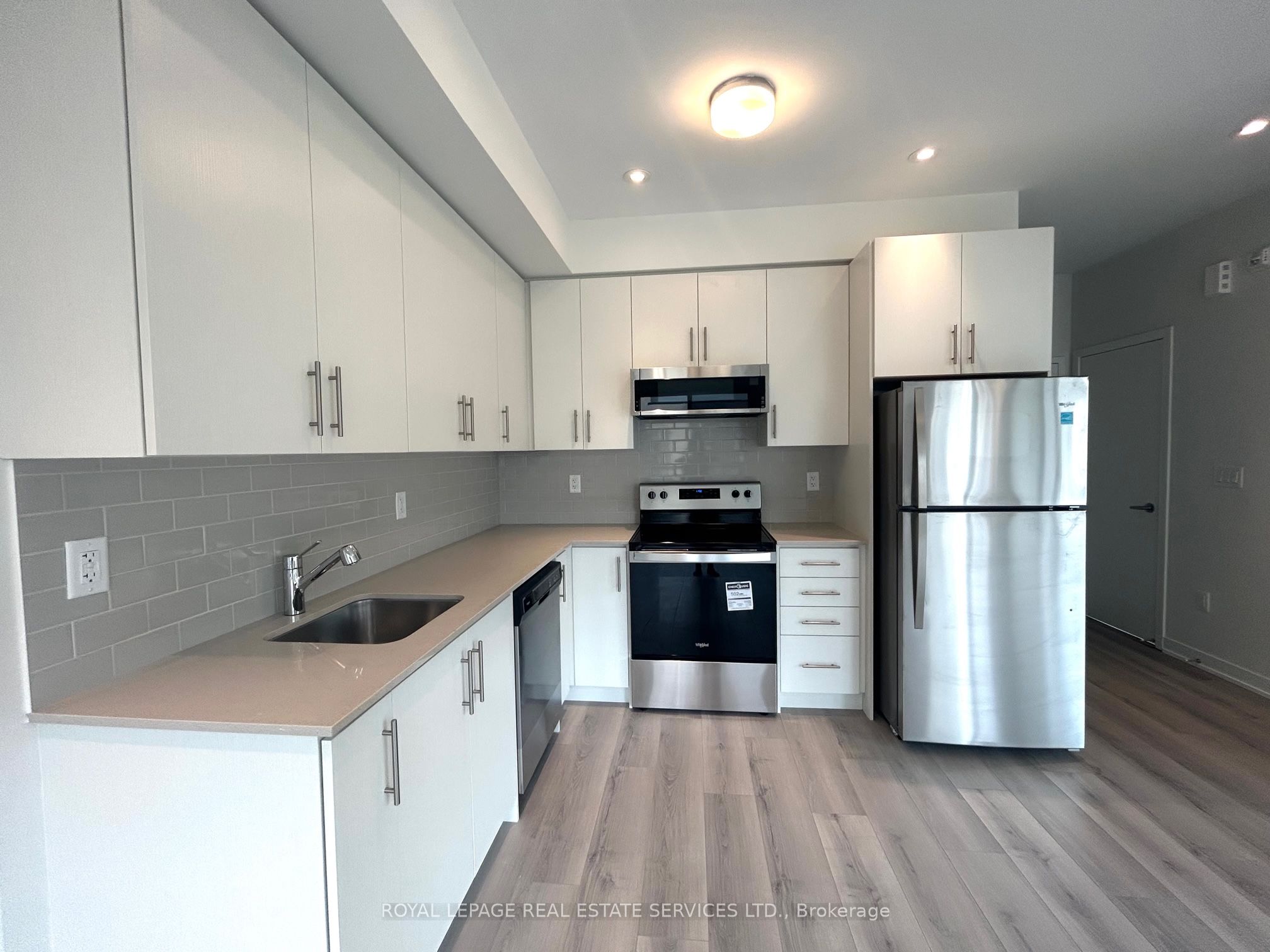 Unit 18 - 3405 Ridgeway Drive, Mississauga 3