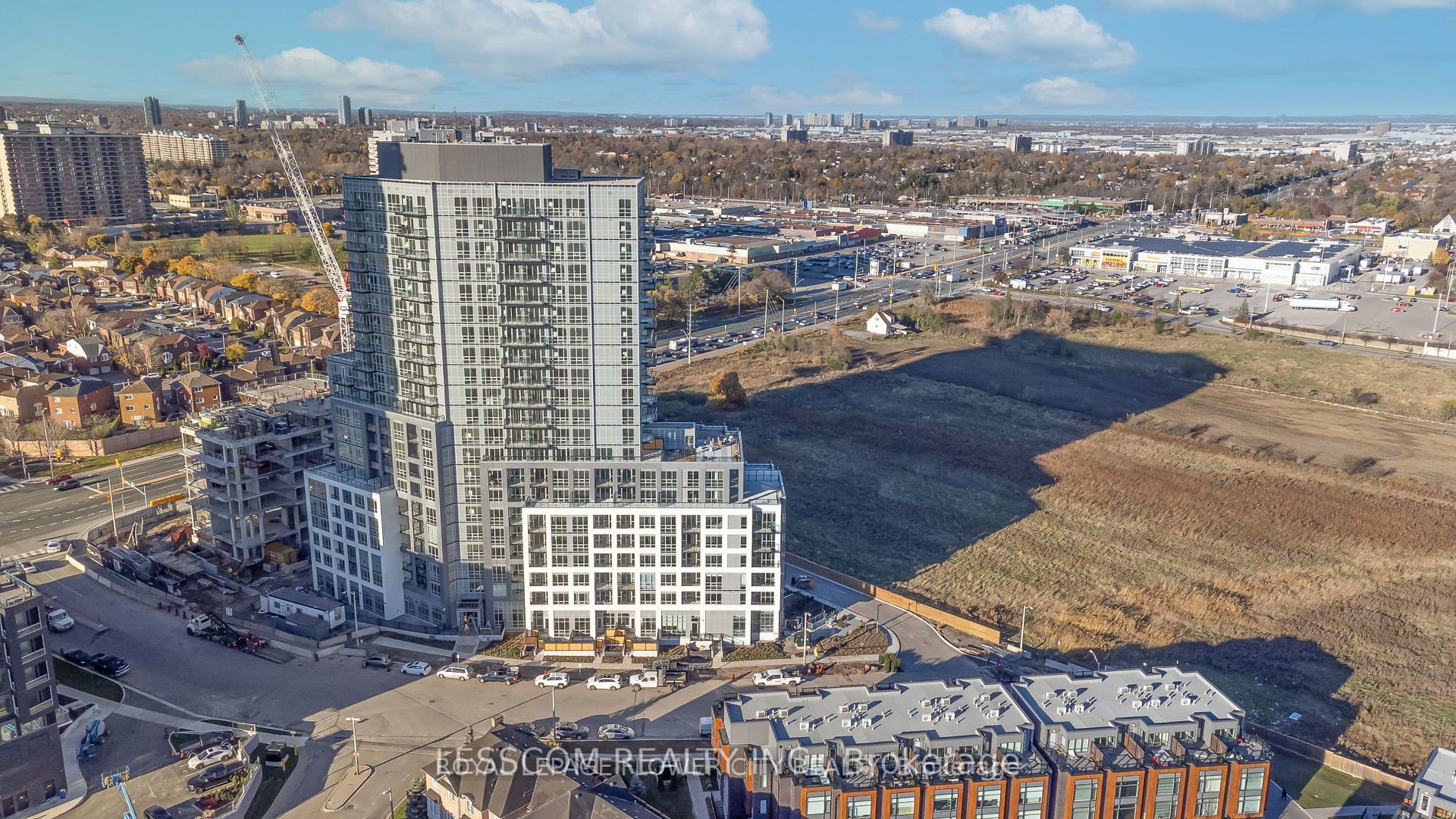 Unit 2005 - 225 Malta Avenue, Brampton 2