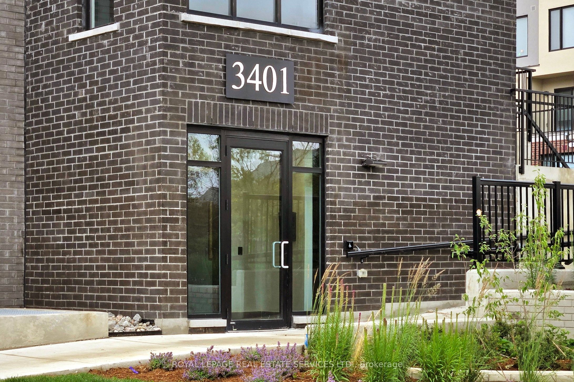 Unit 417 - 3401 Ridgeway Drive E, Mississauga 3