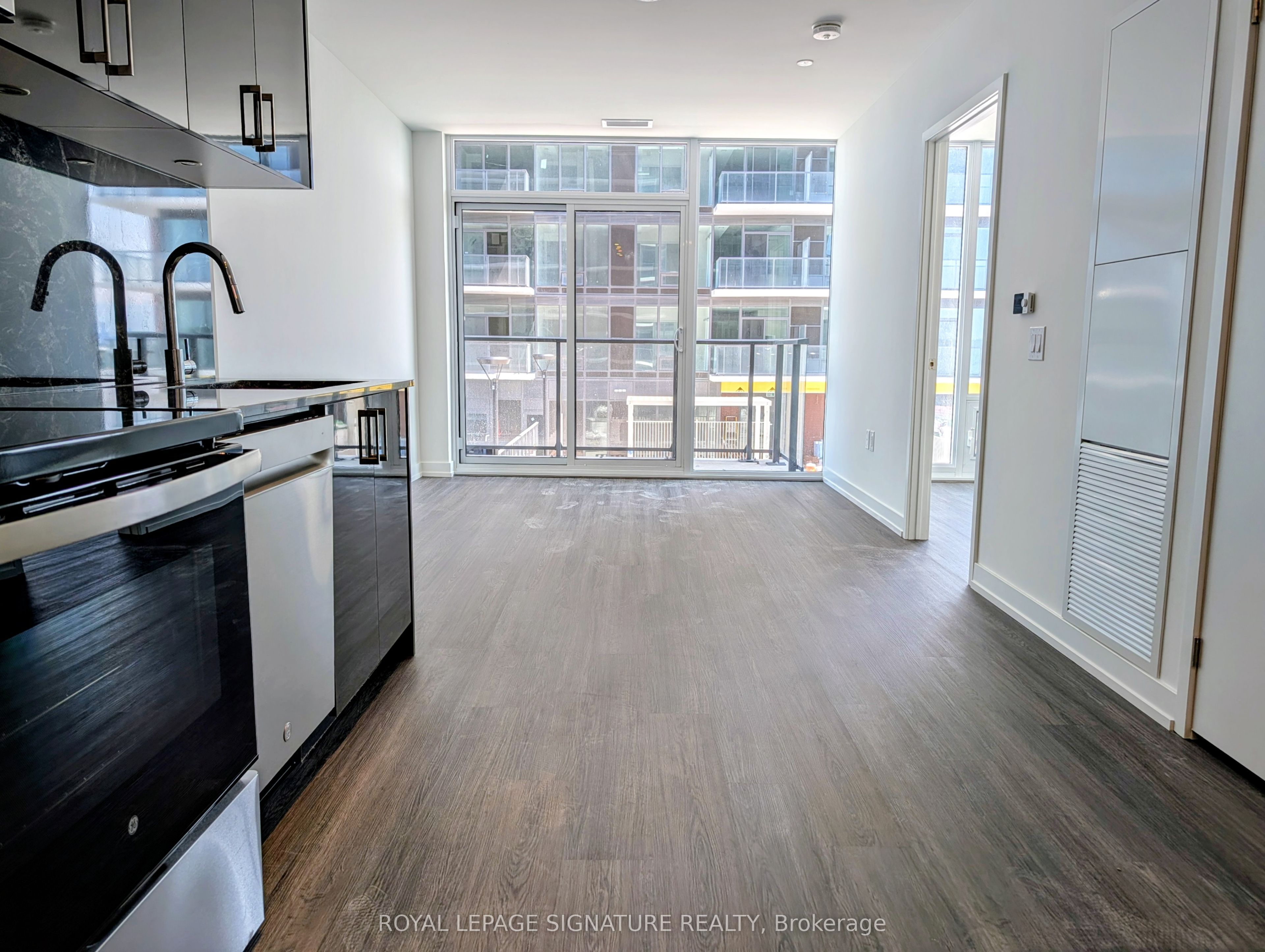 Unit 807 - 4010 Eglinton Avenue W, Etobicoke 2