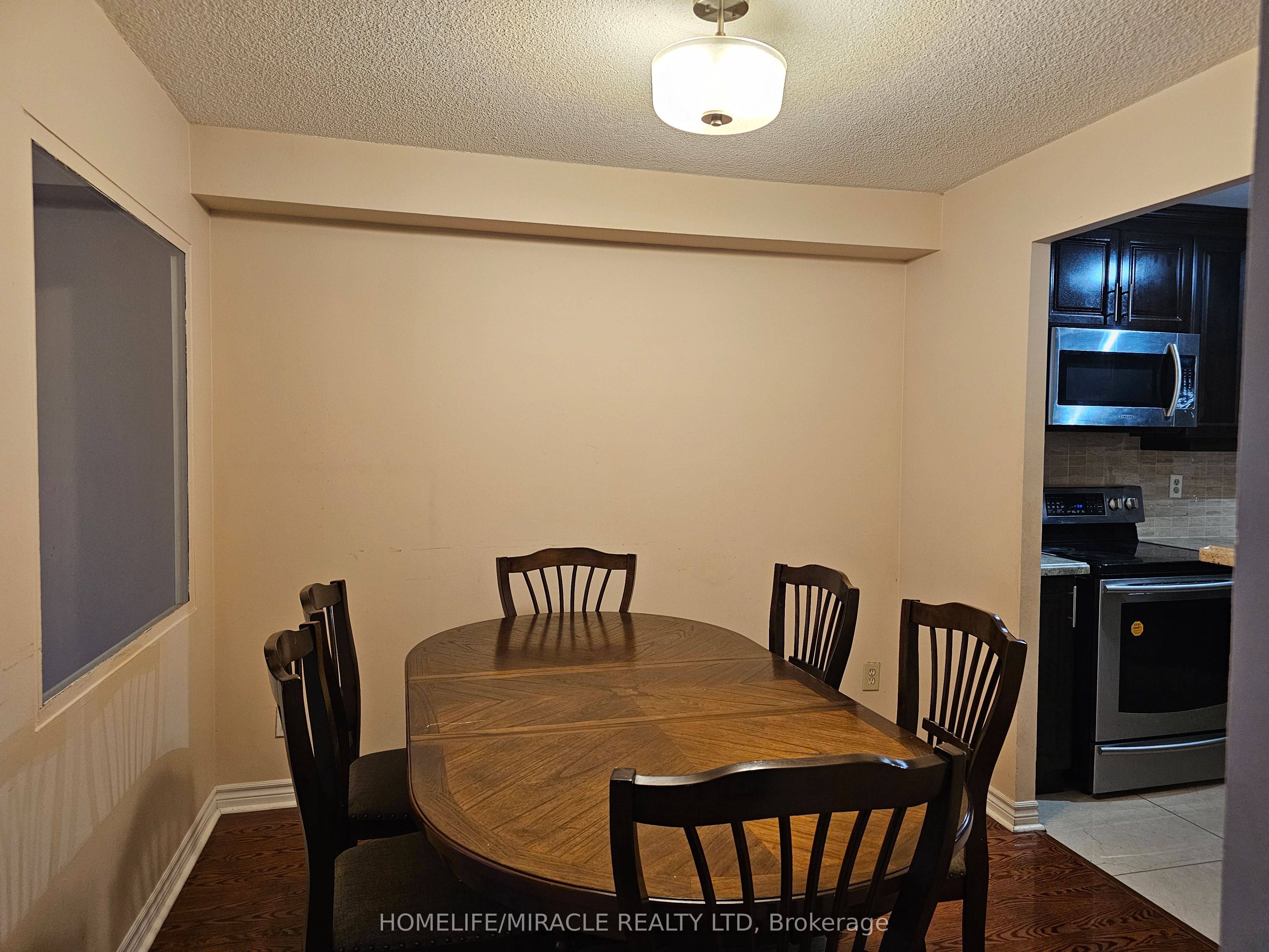 Unit 214 - 115 Hillcrest Avenue, Mississauga 4