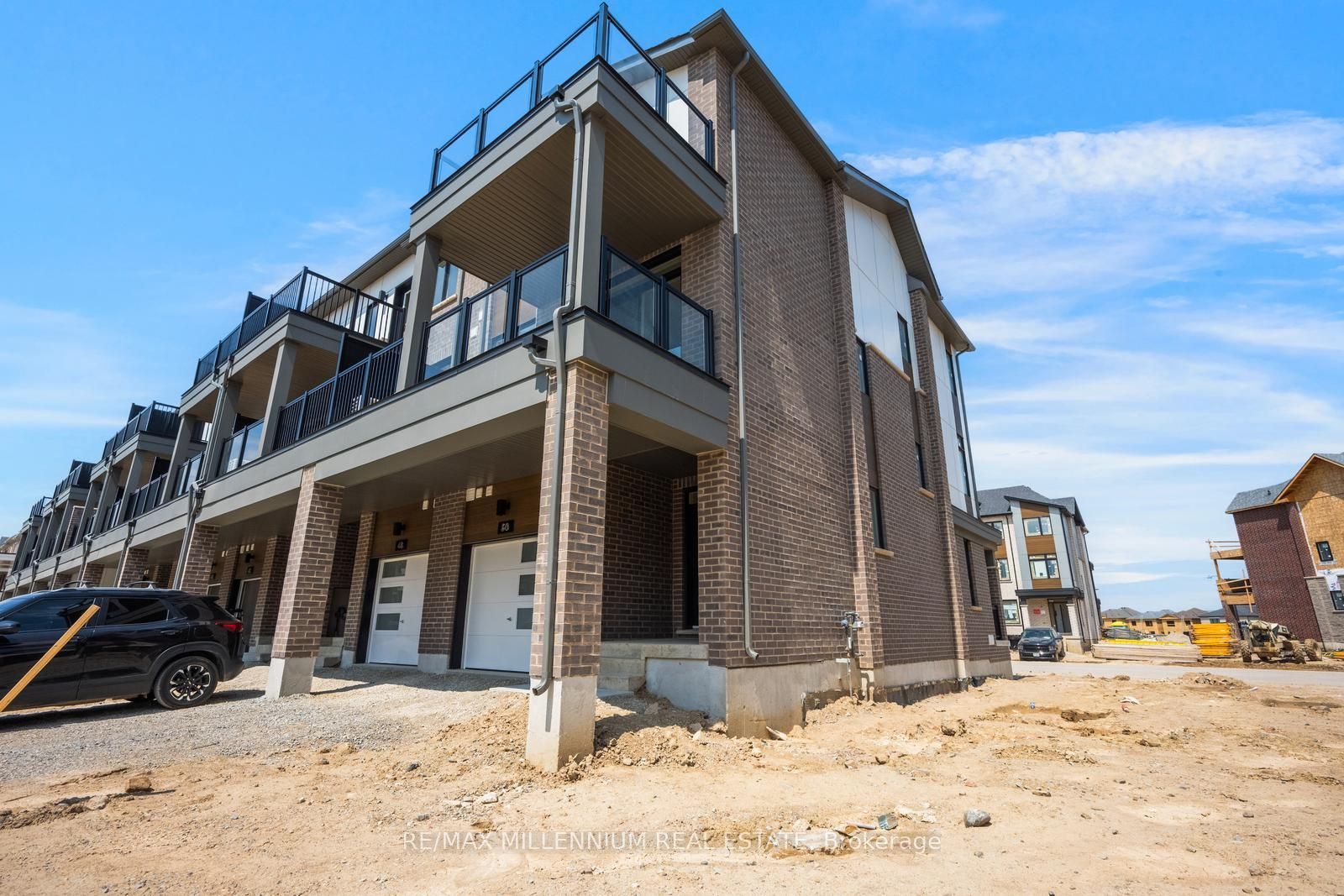 Unit MAIN - 50 Thornbird Crescent, Brampton 2