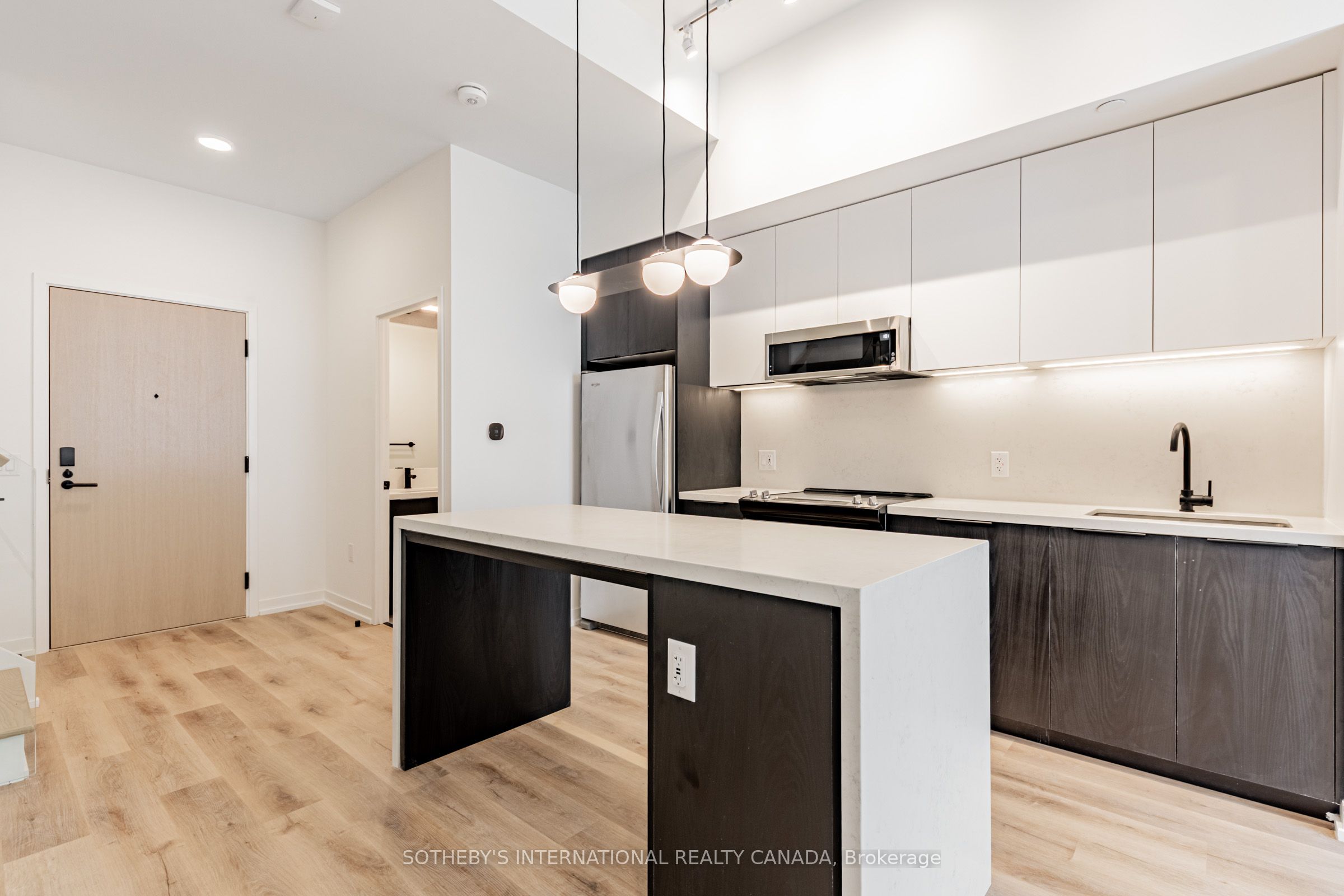Unit 104 - 5 York Garden Way, North York 3