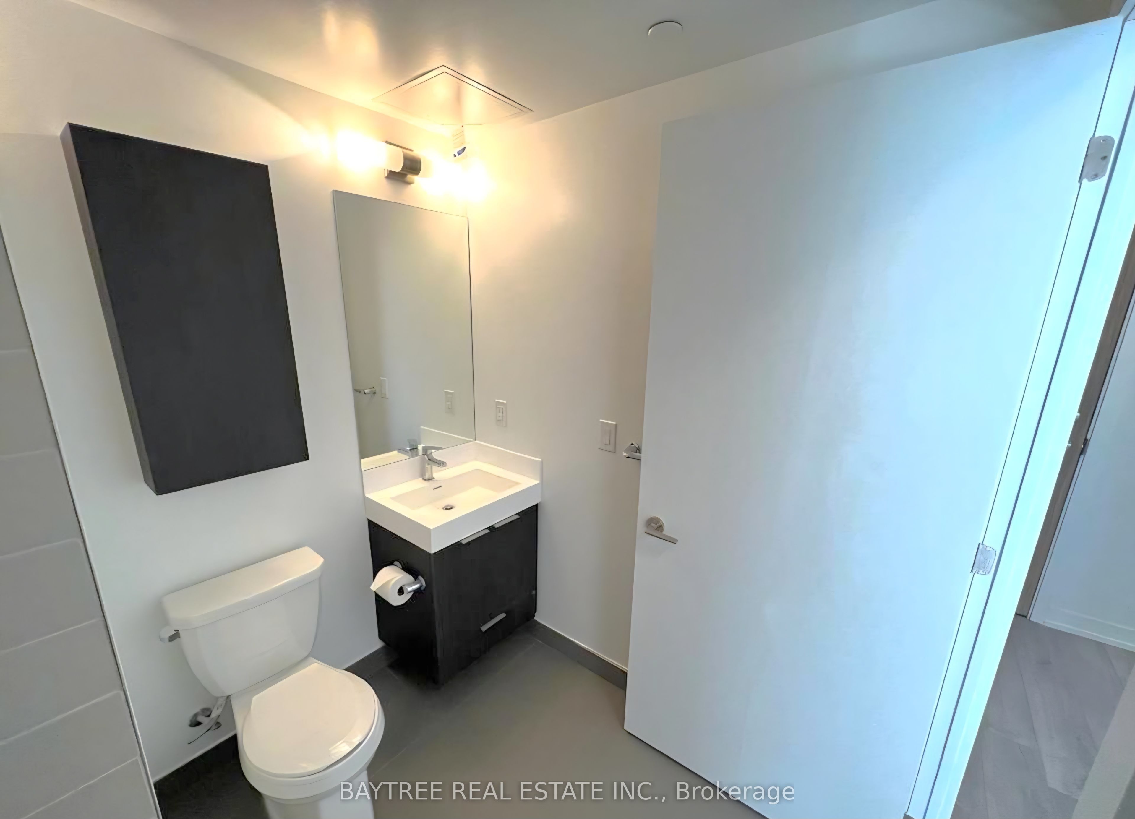 Unit 205 - 11 Maryport Avenue, North York 4