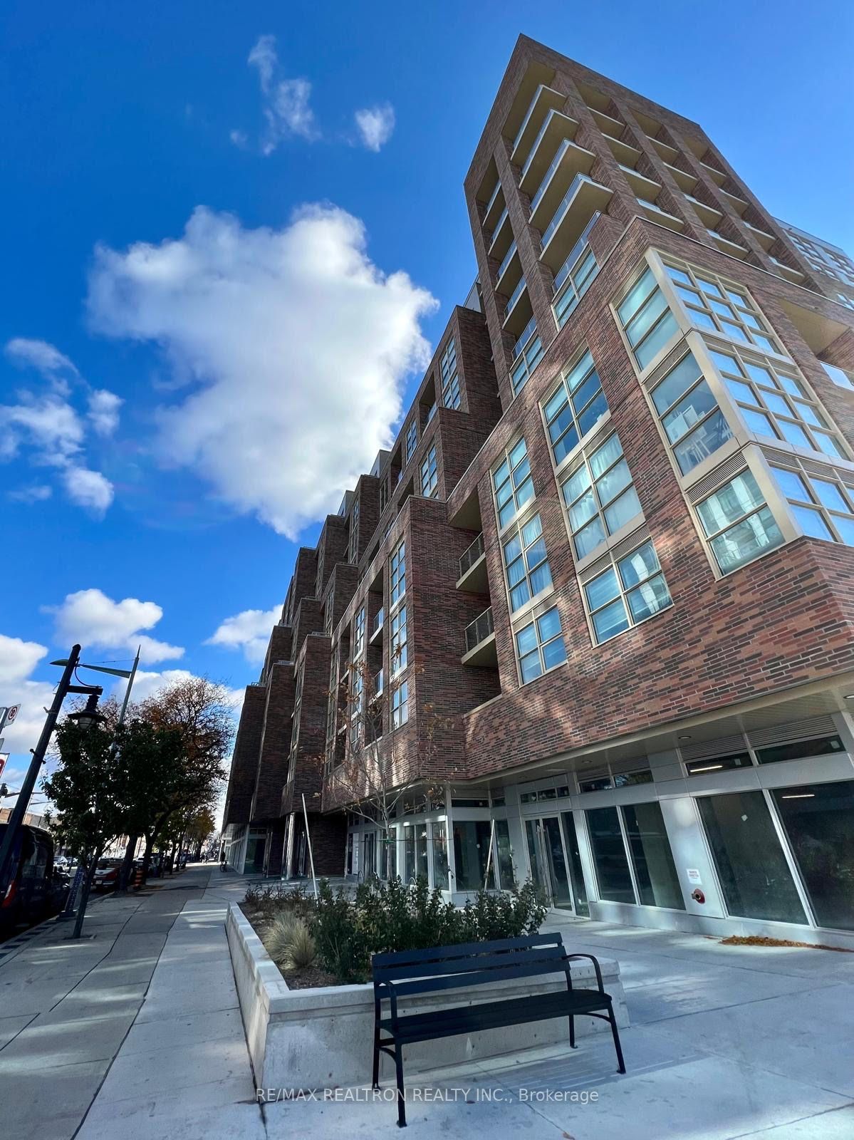 Unit 604 - 1787 St Clair Avenue W, Toronto 2