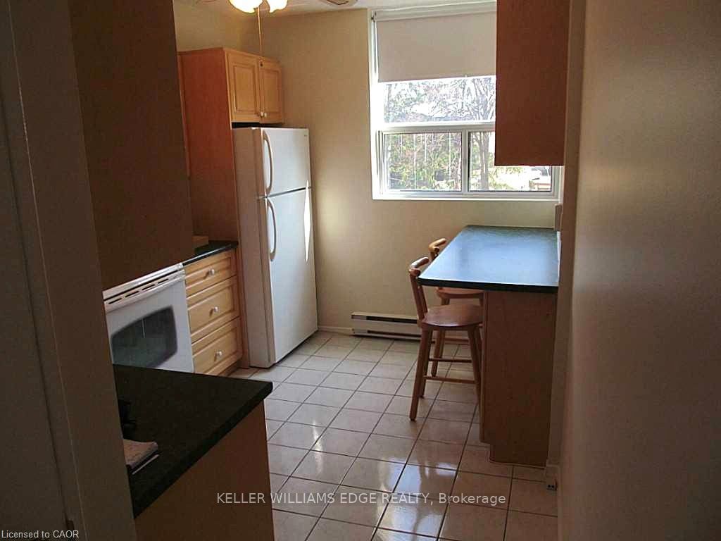 Unit 209 - 700 Dynes Road, Burlington 4