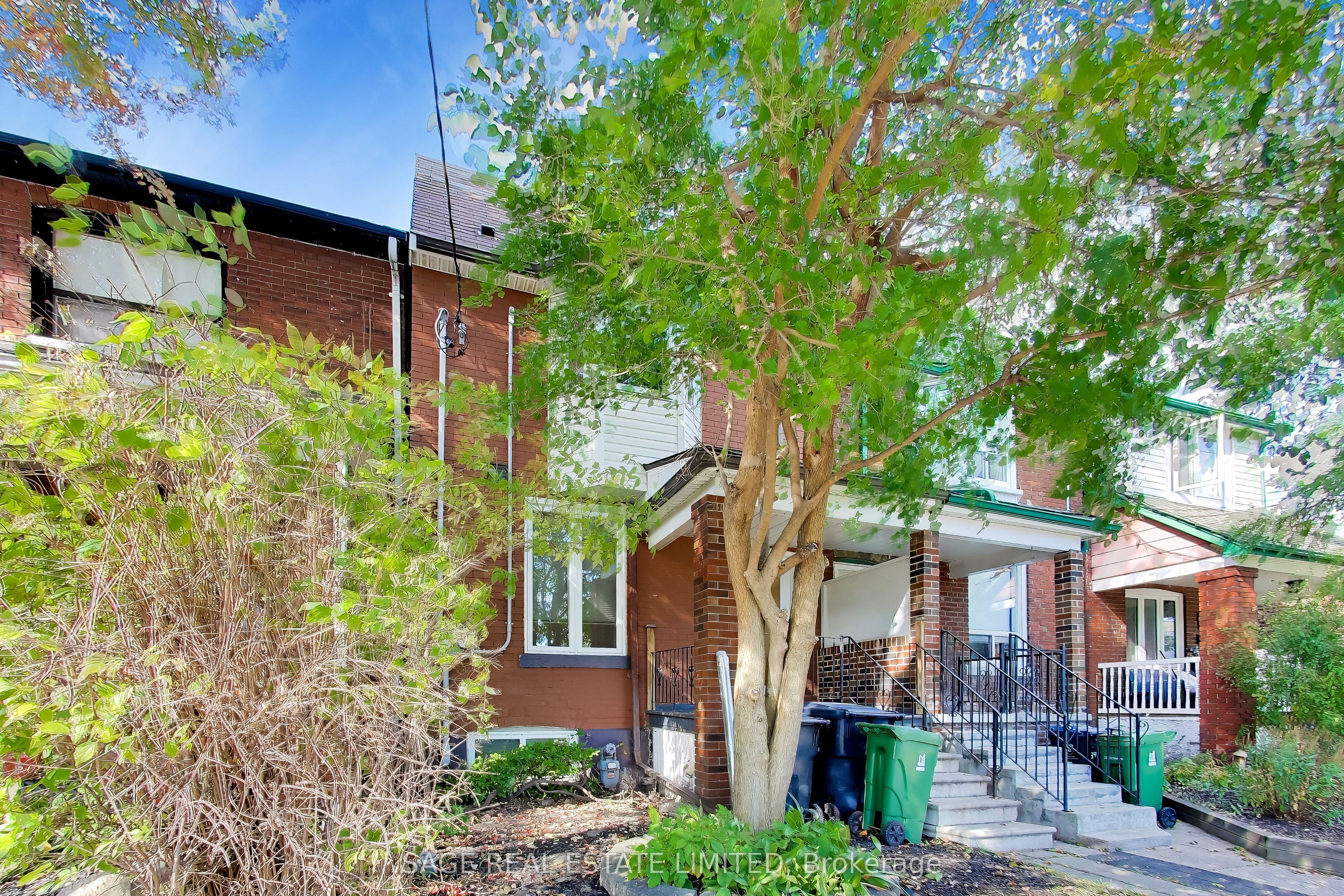 Unit Main - 32 Castleton Avenue, Toronto 3