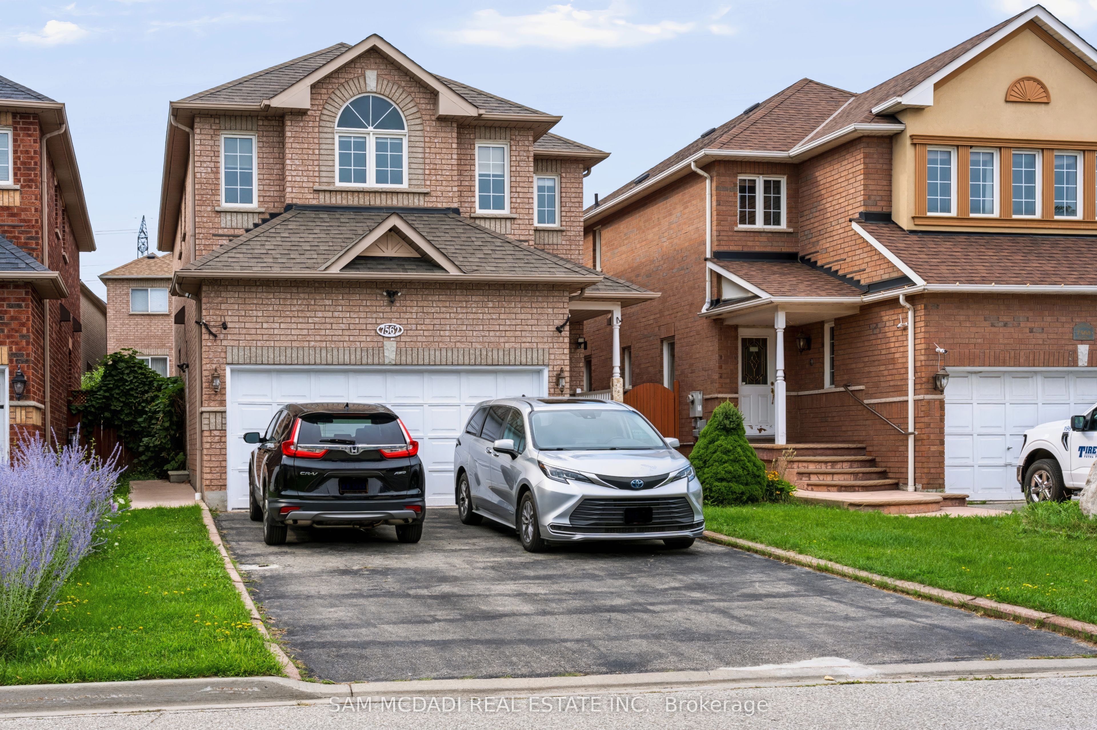 7562 Magistrate Terrace, Mississauga 2