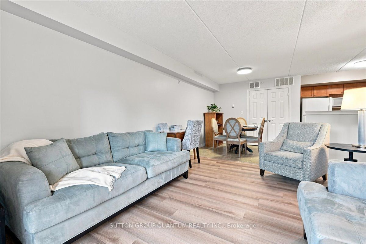 Unit 104 - 2035 Appleby Line, Burlington 4