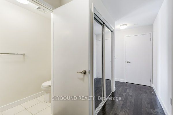 Unit 312 - 210 Sabina Drive, Oakville 3