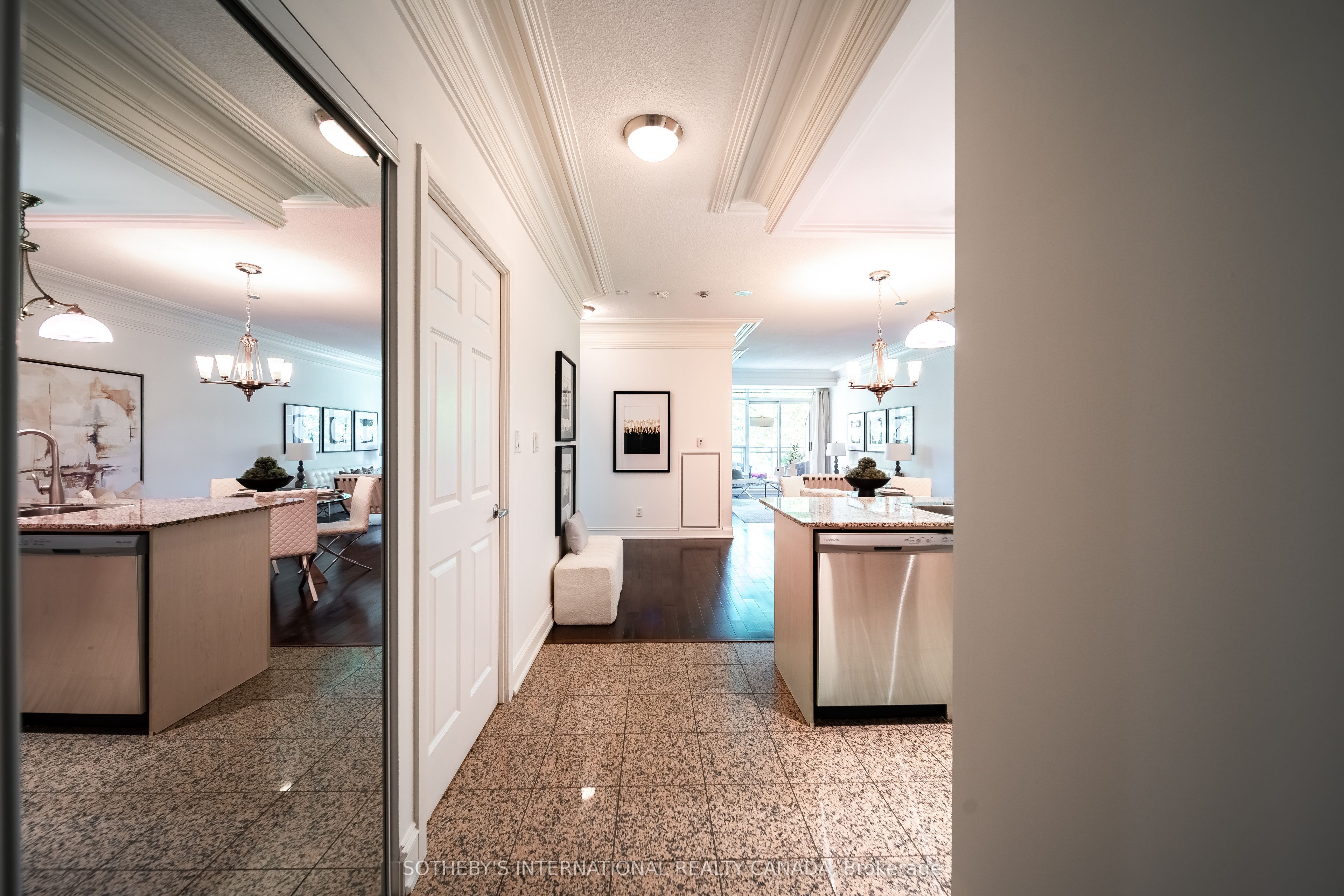 Unit 302 - 80 Palace Pier Court, Etobicoke 3
