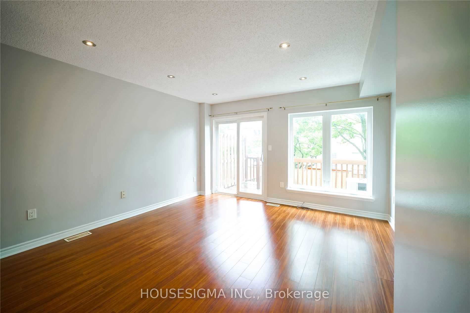 Unit 21 - 80 Strathaven Drive, Mississauga 3