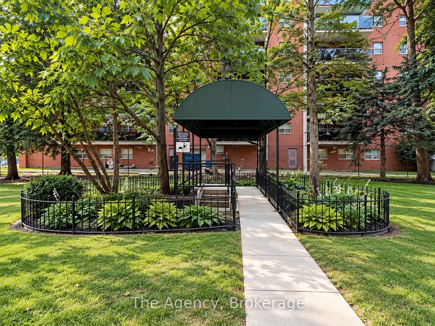 Unit 905 - 45 Paisley Boulevard W, Mississauga 5