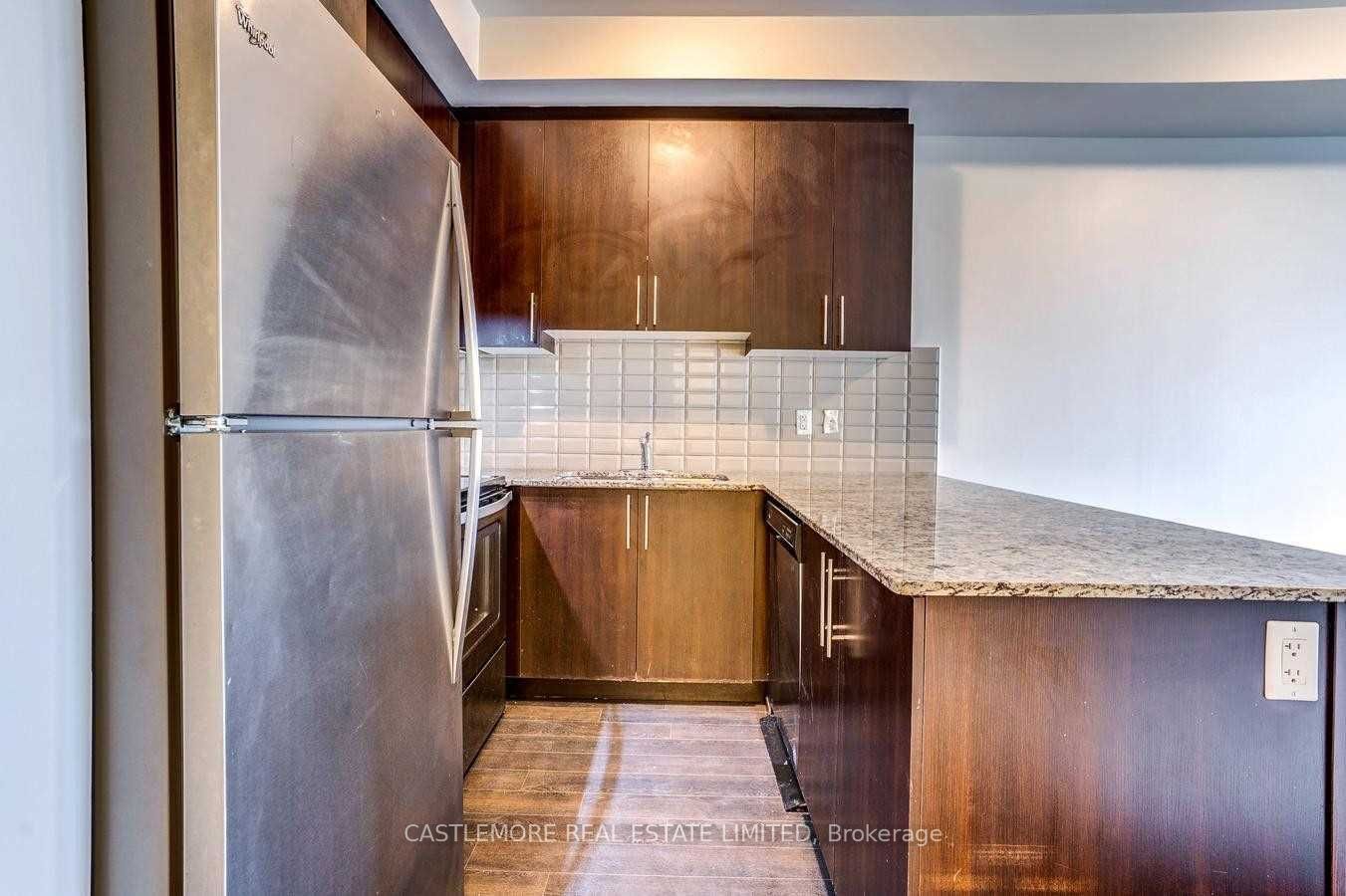 Unit 1007 - 55 Yorkland Boulevard, Brampton 4