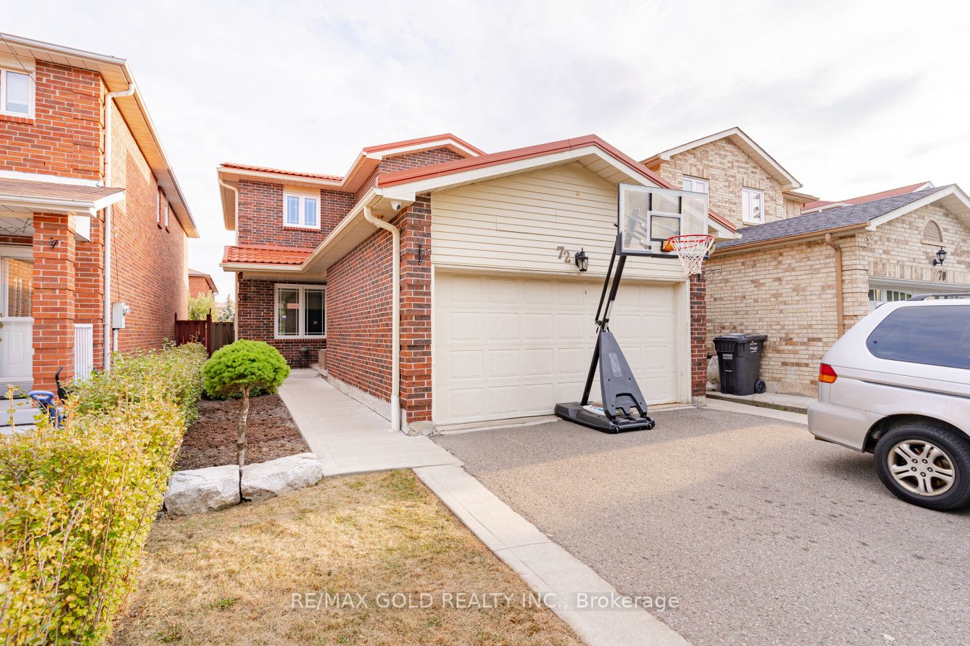 72 Donna Dr, Brampton, Ontario L6Z3T9 Sold History HouseSigma