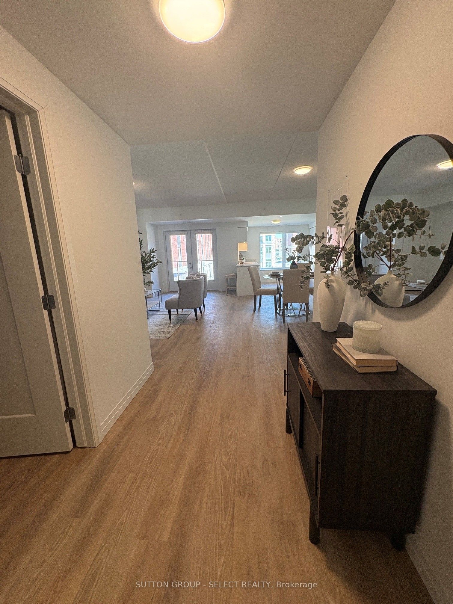 Unit 415 - 351 Hill Street, London 4