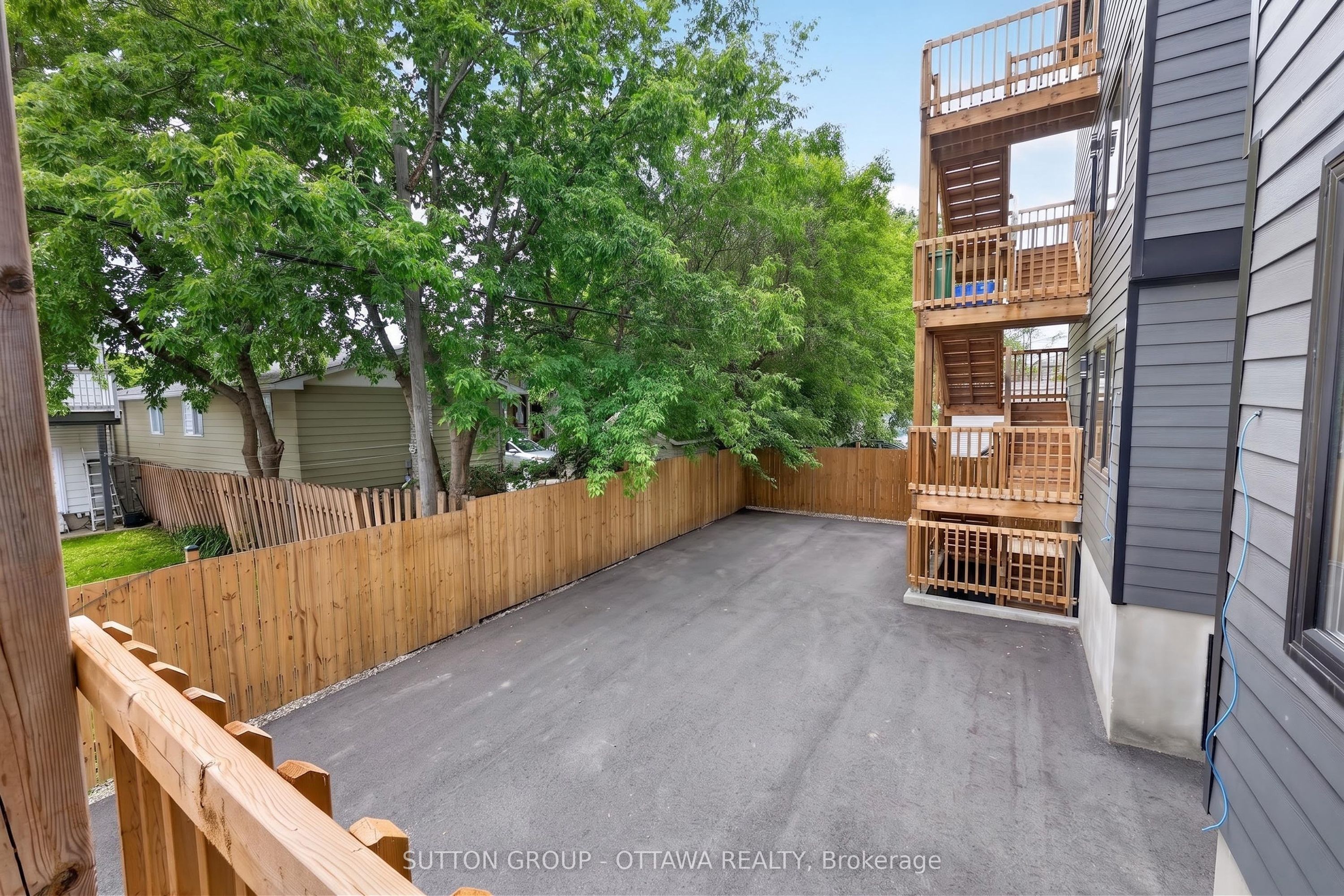 340 Shakespeare Street, Ottawa 5