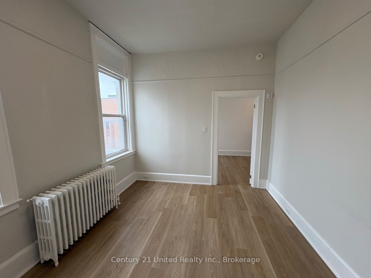 Unit 4 - 172.5 Hunter Street W, Peterborough 2