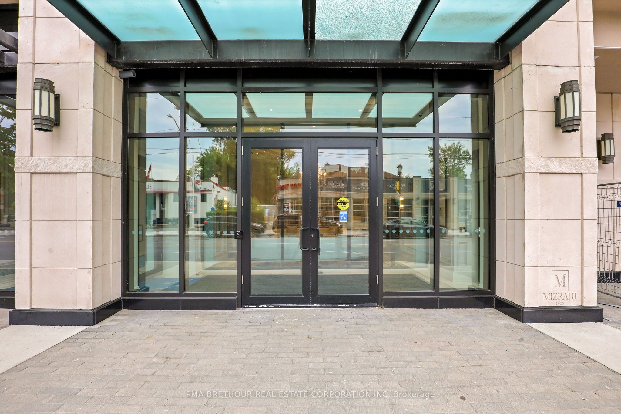 Unit 806 - 1451 Wellington Street, Ottawa 2