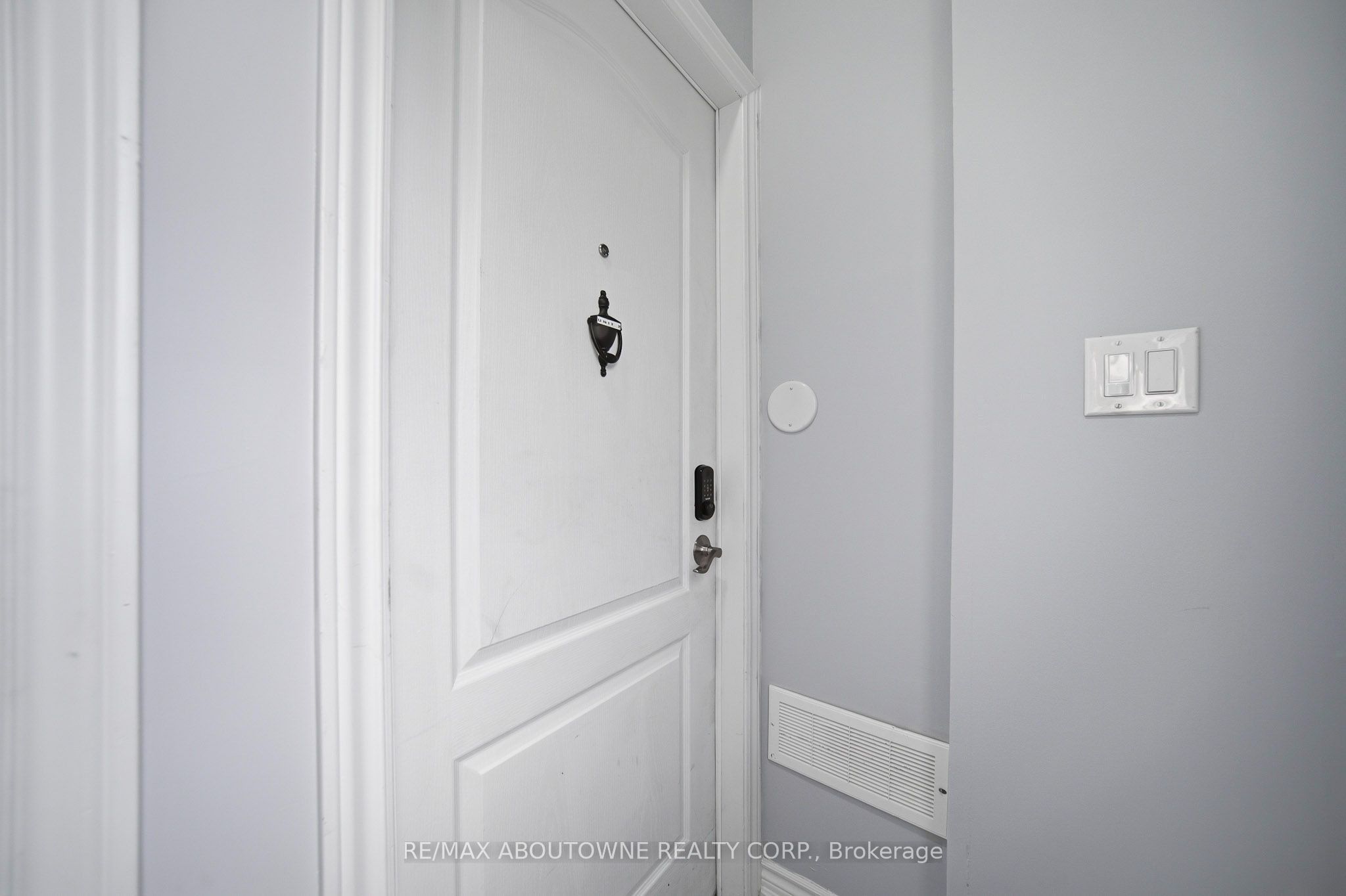 Unit Upper - 146 Bankside Drive N, Kitchener 2