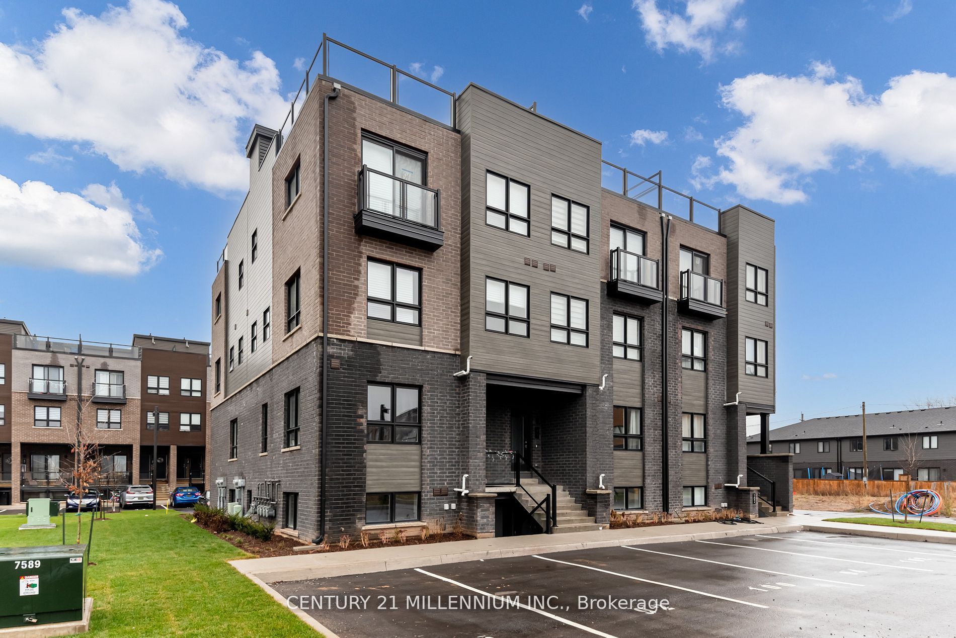 Unit 102 - 6705 Cropp Street E, Niagara Falls 4