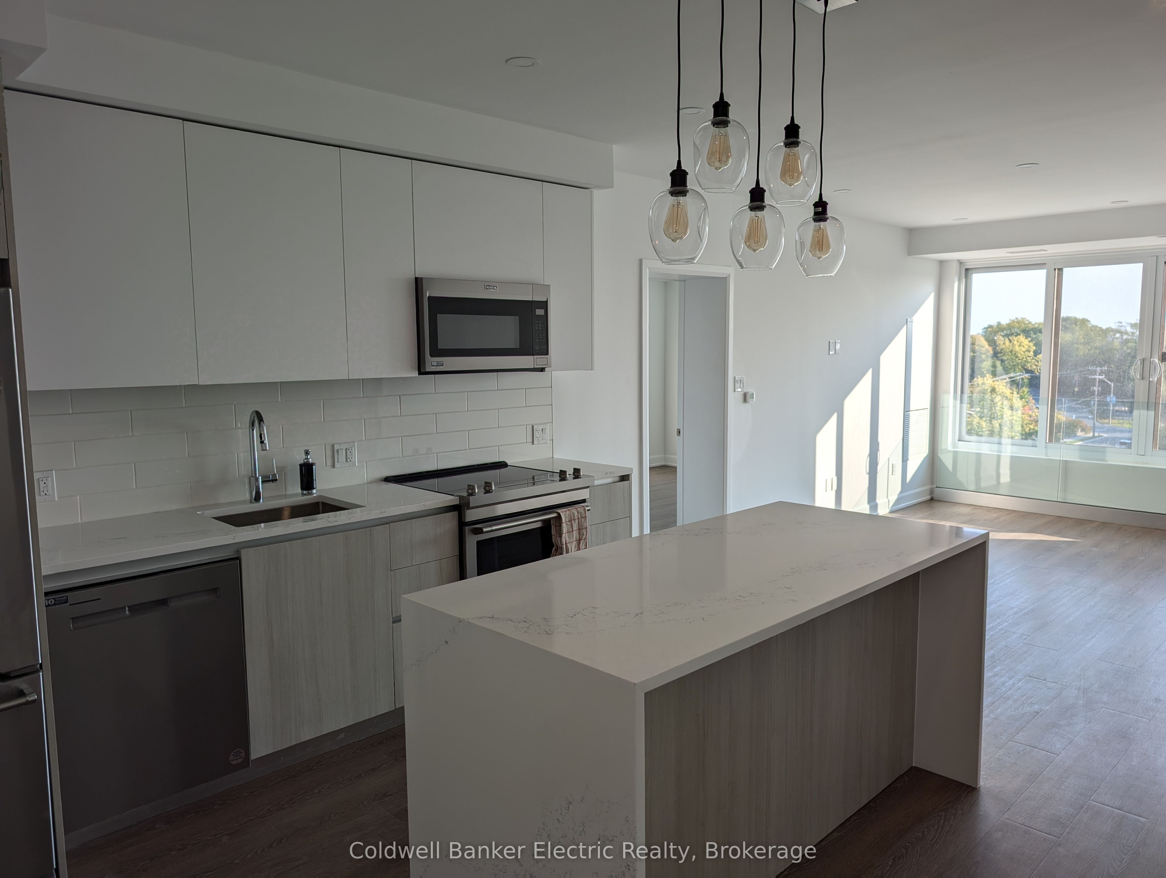 Unit 802 - 195 Hunter Street E, Peterborough 3