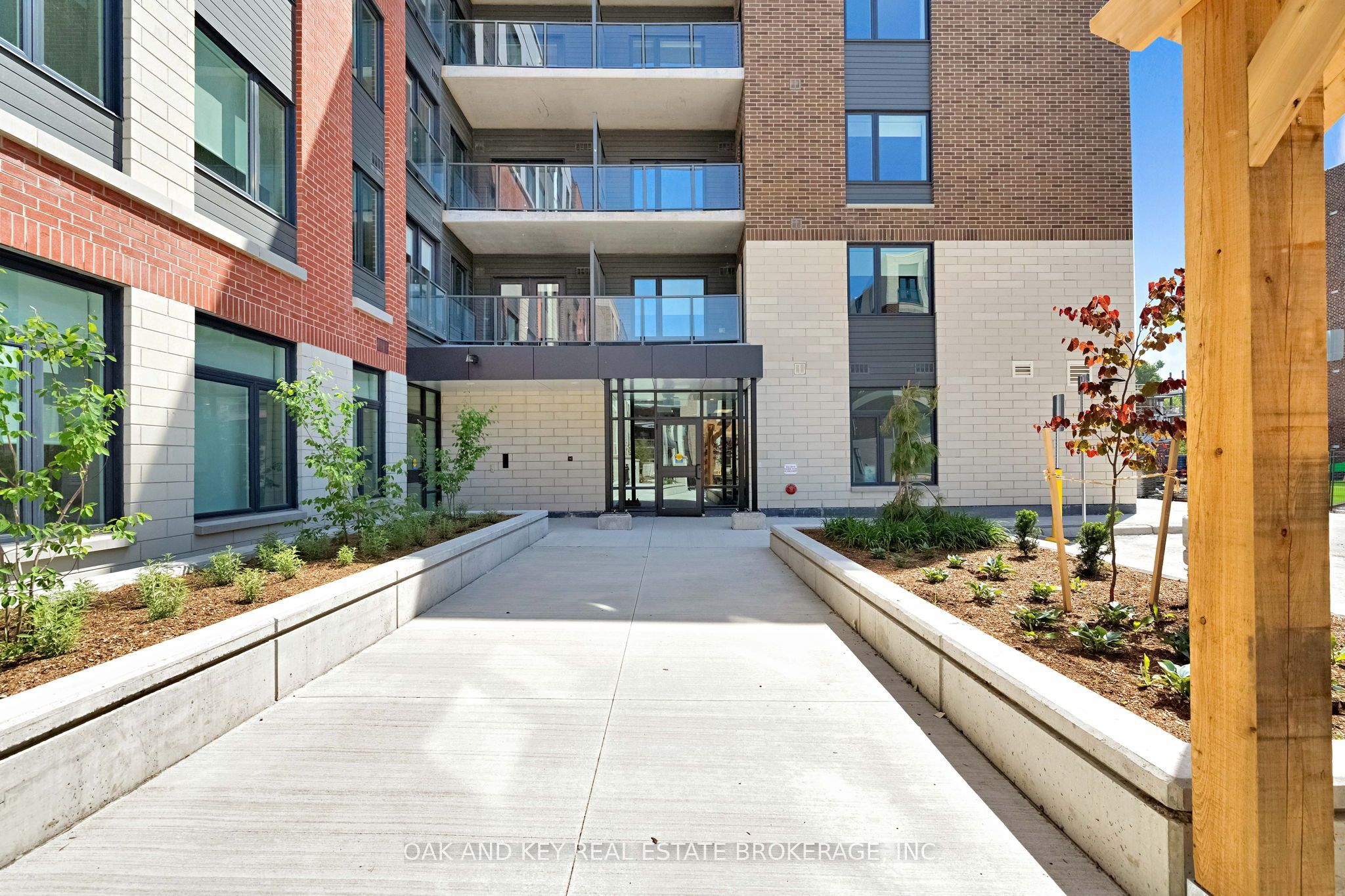 Unit 502 - 385 Hill Street, London 4