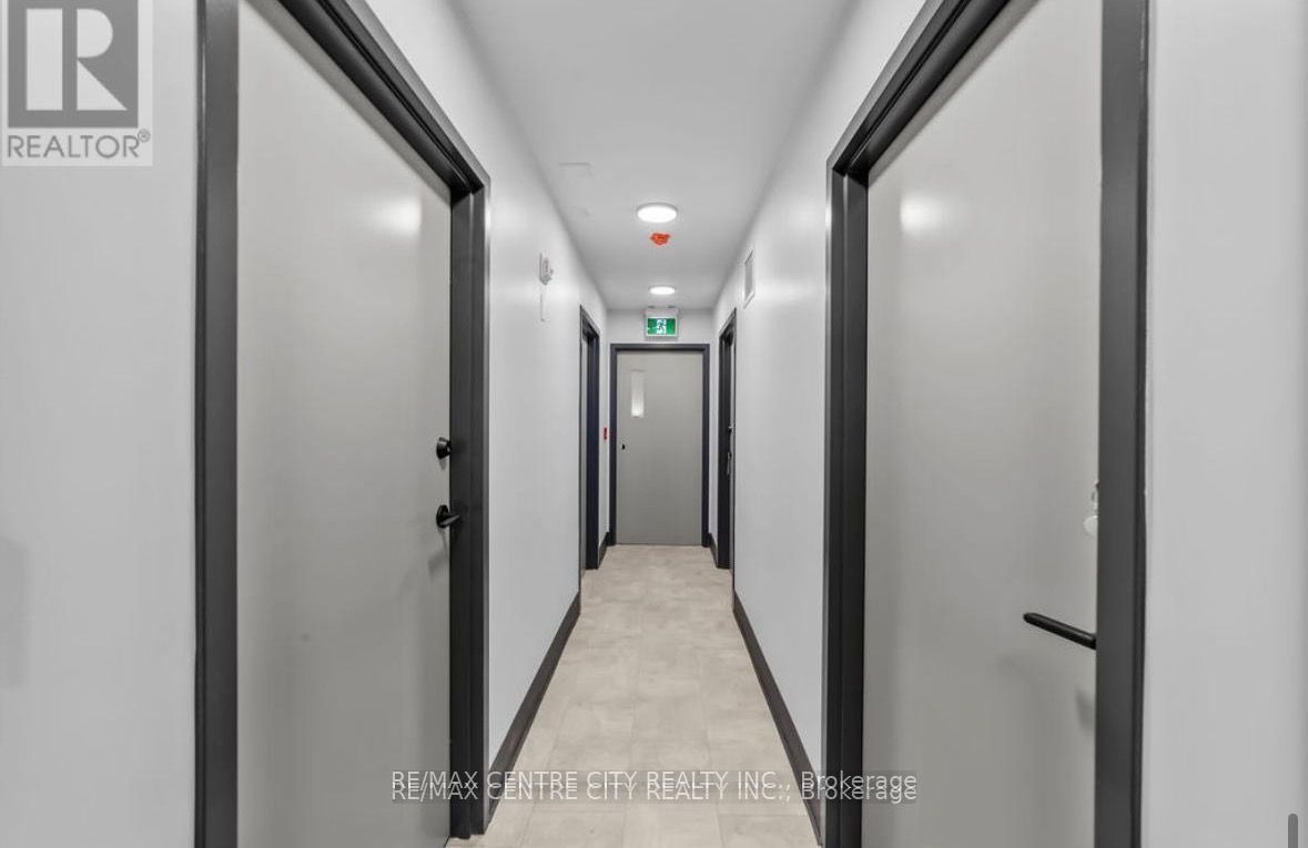 Unit 9 - 400 Scenic Drive S, London 3