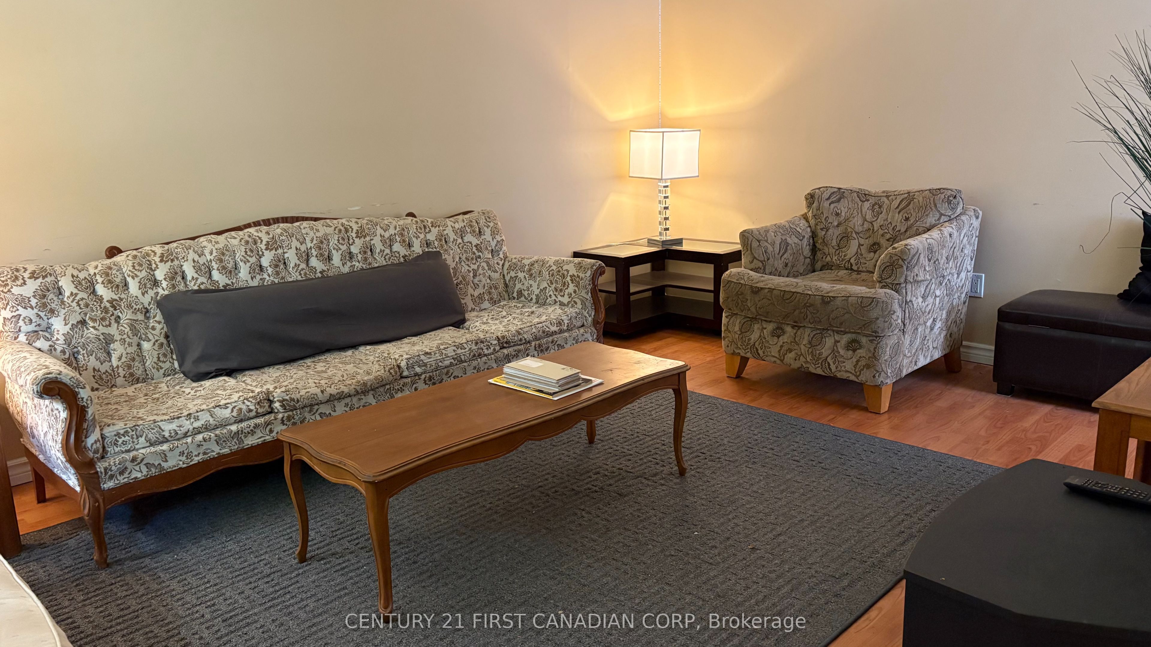 Unit Room 3 - 460 Castlegrove Boulevard, London 3