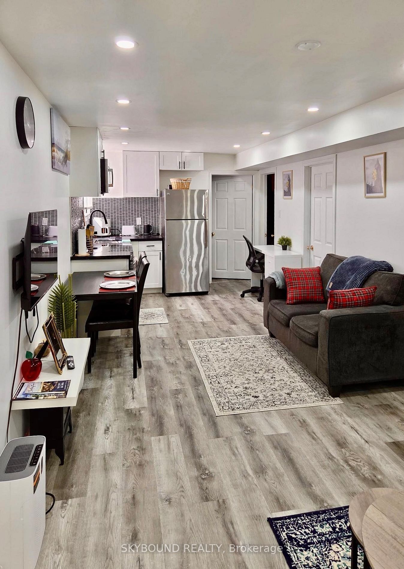 Unit Apartment 1, Room 1 - 2586 Foxmeadow Road N, Peterborough 3