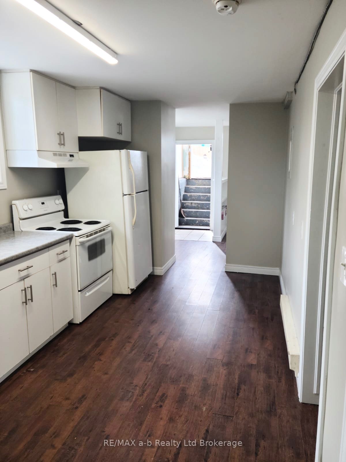 Unit 3 - 44 Stanley Street, London 2
