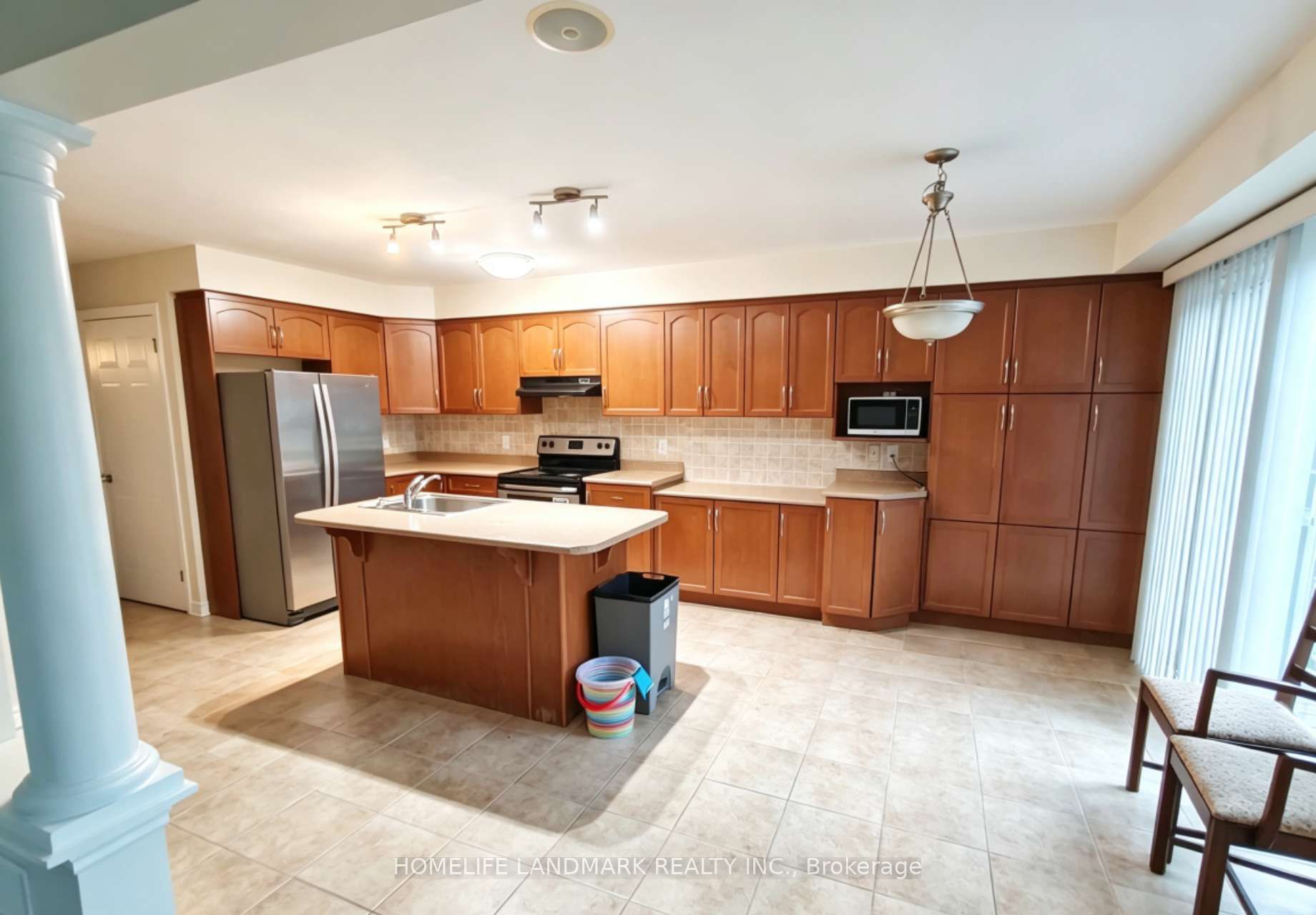 740 oakcrossing Road, London 2