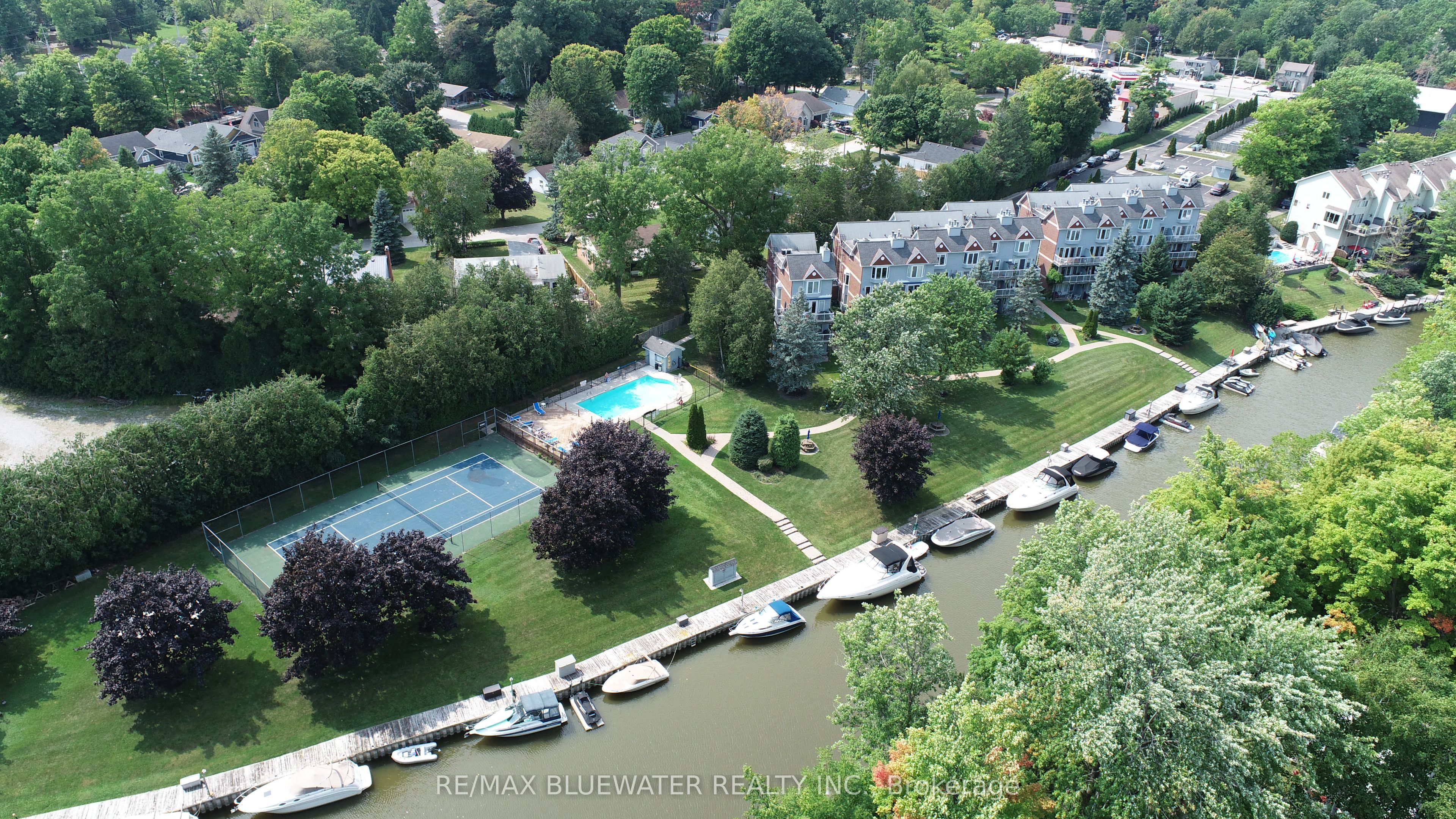 Unit 7 - 48 Ontario Street S, Lambton Shores 3