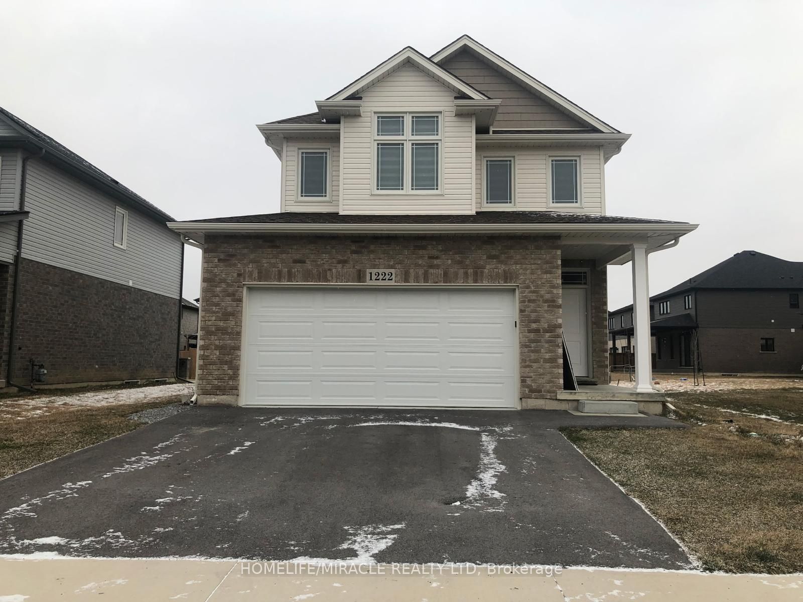 1222 Uppers Lane, Thorold 1
