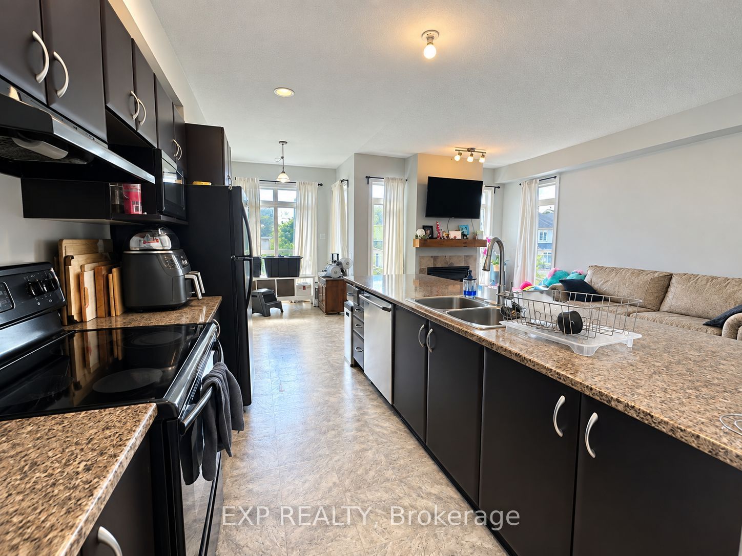 448 Foxhall Way, Kanata 5