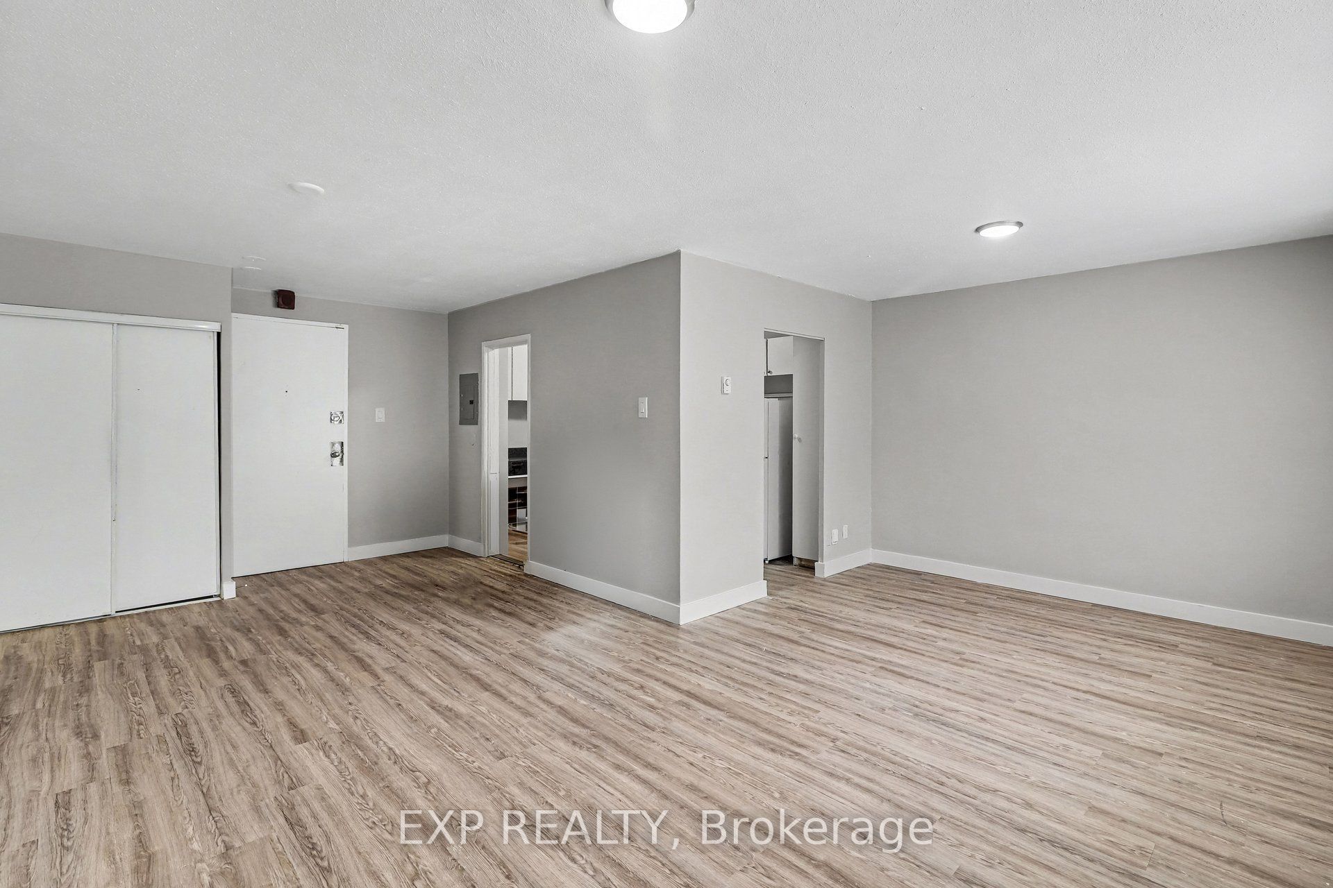 Unit 21 - 1435 Morisset Avenue, Ottawa 4