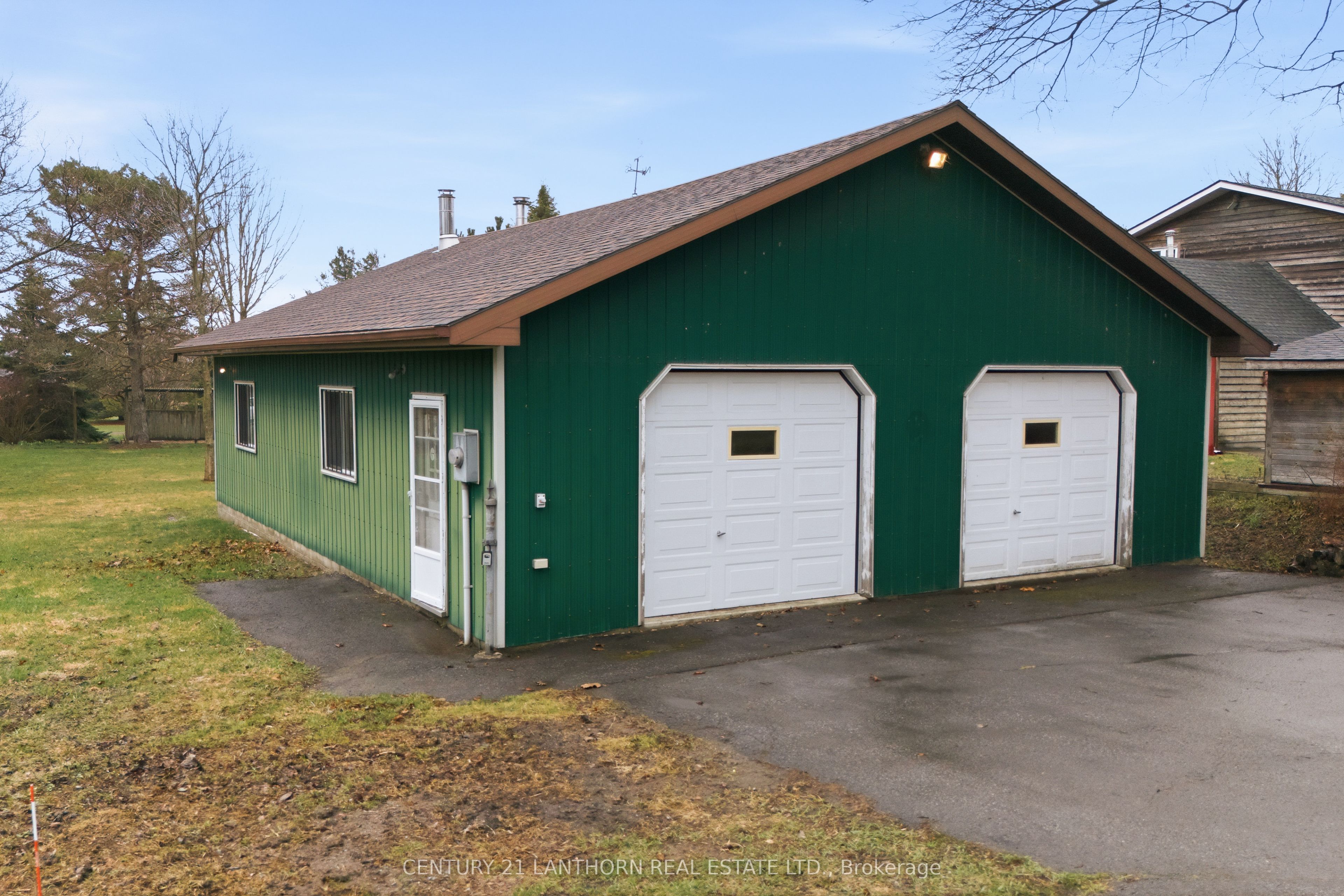 425 Bloomfield Main Street, Prince Edward County 3