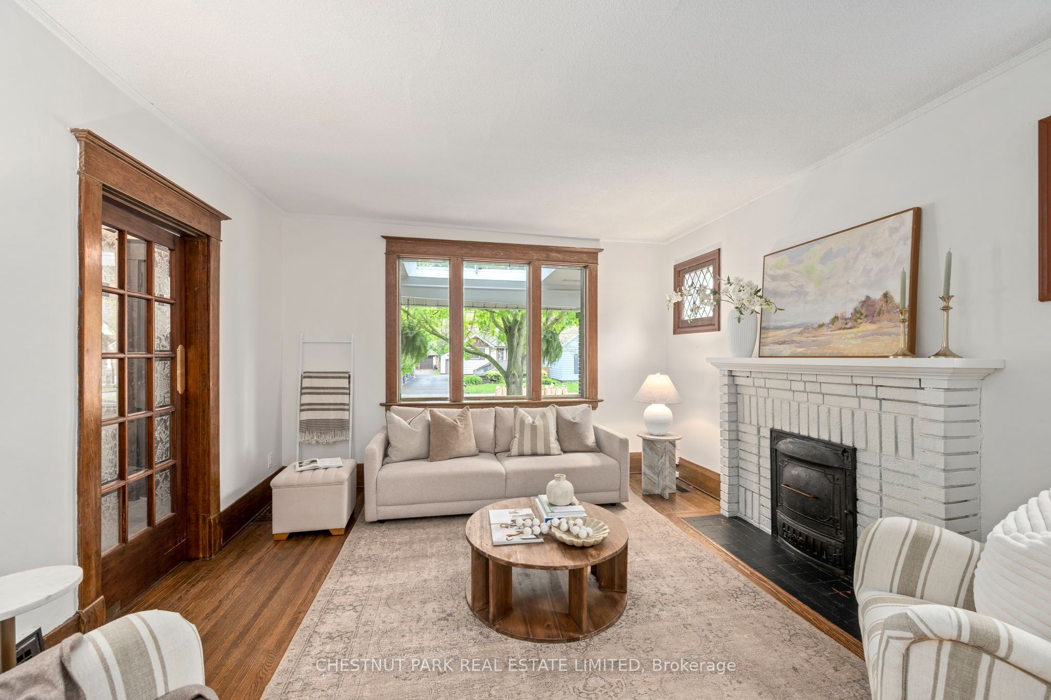 94 Briscoe Street E, London 4