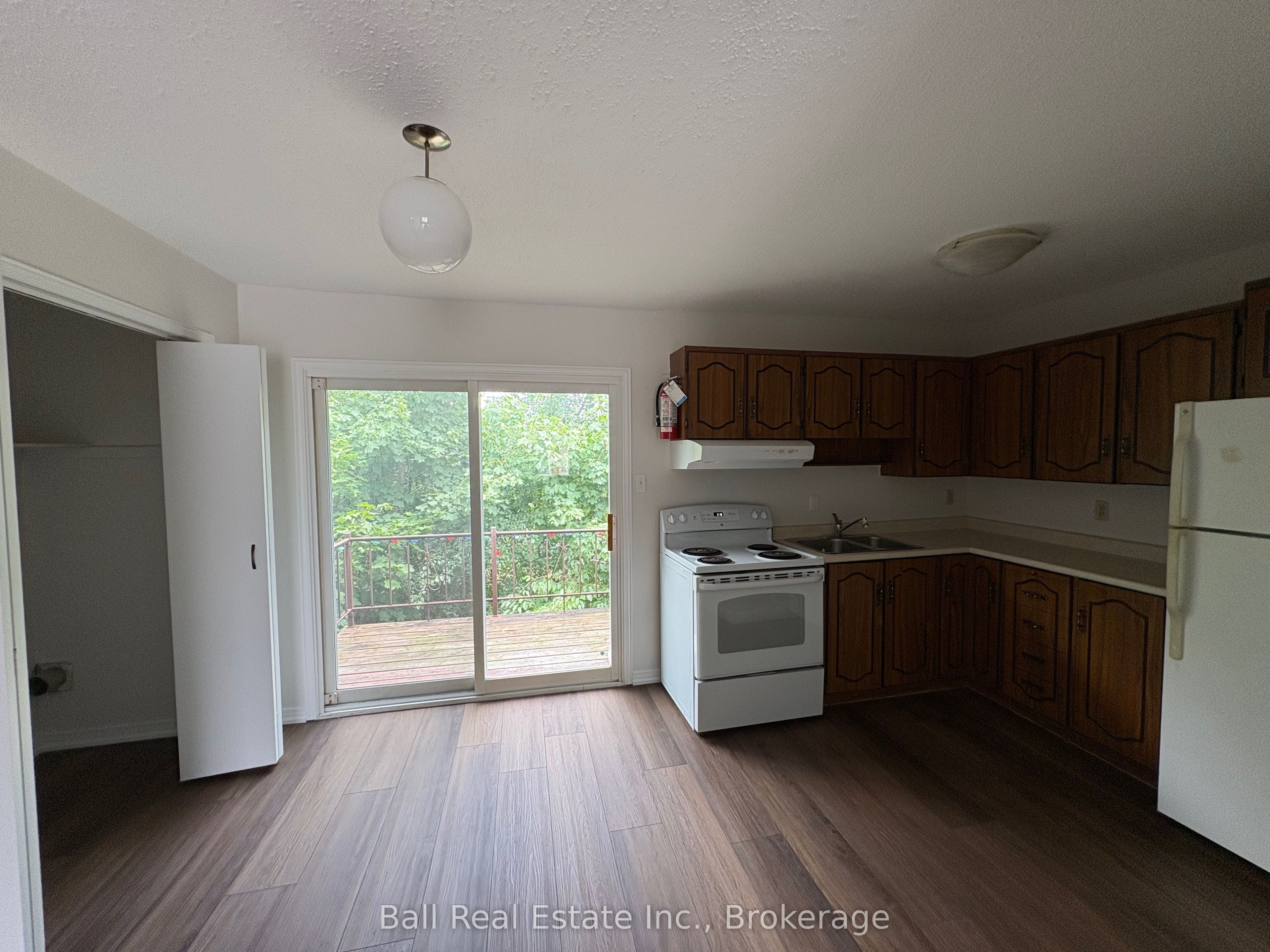 Unit 2 - 48 Anne Street, Kawartha Lakes 3