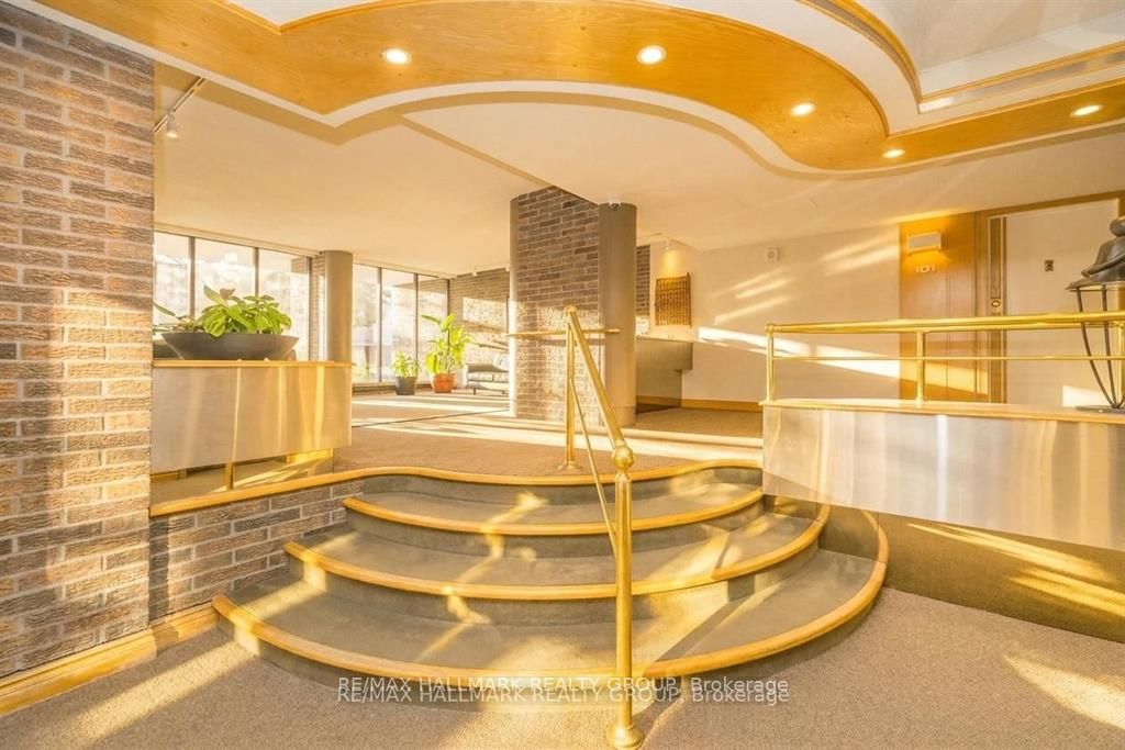 Unit 2003 - 71 Somerset Street W, Ottawa 3