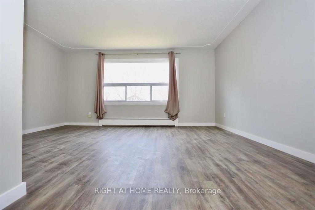 Unit 3 - 394 Thiel Street, London 5
