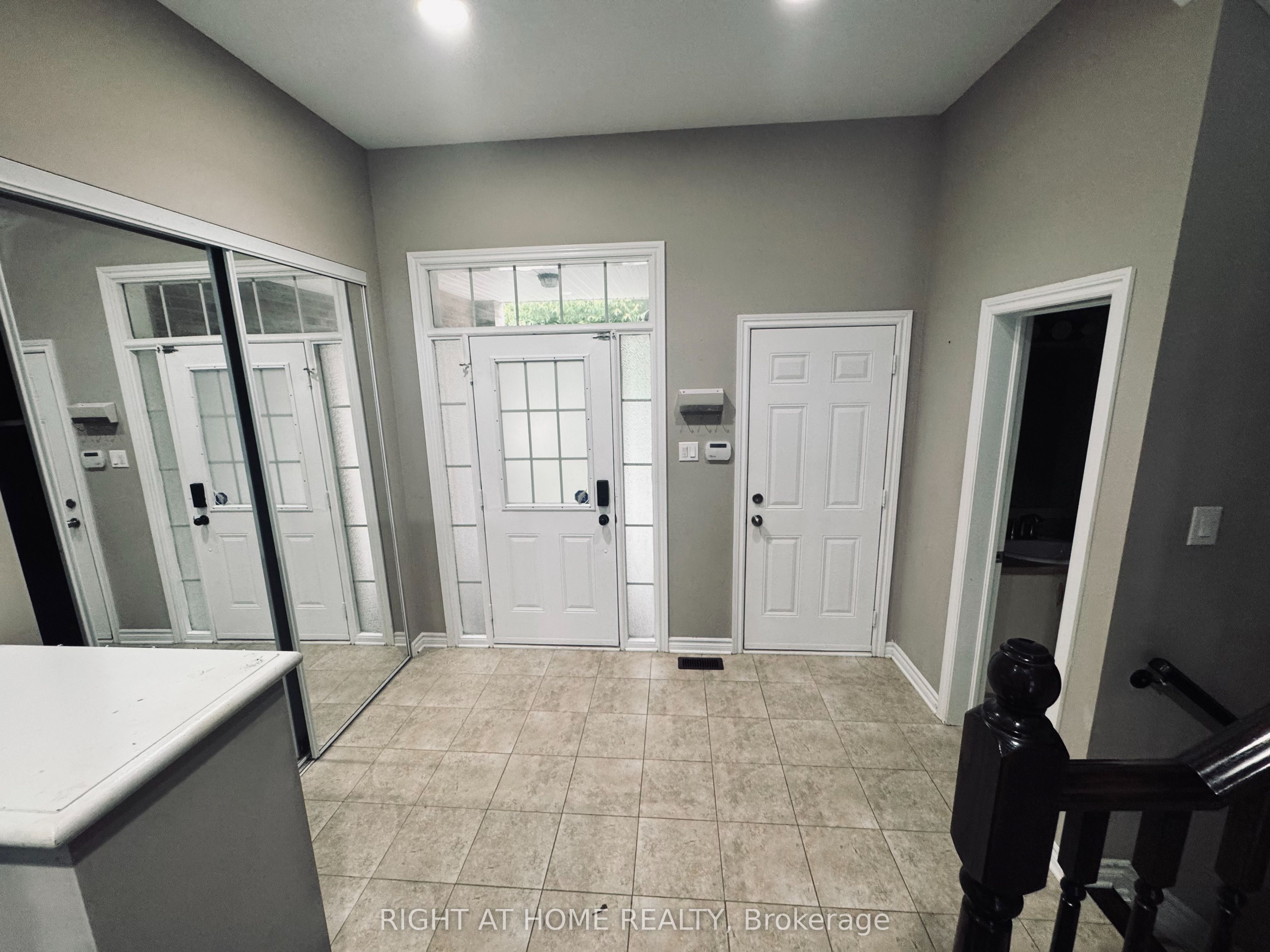 428 FOXHALL Way, Kanata 3