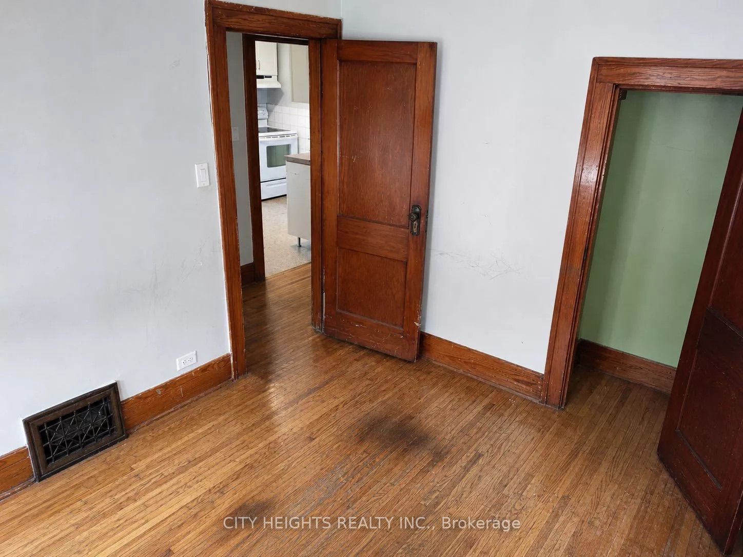 Unit 2 - 1264 Elsmere Avenue, Windsor 5