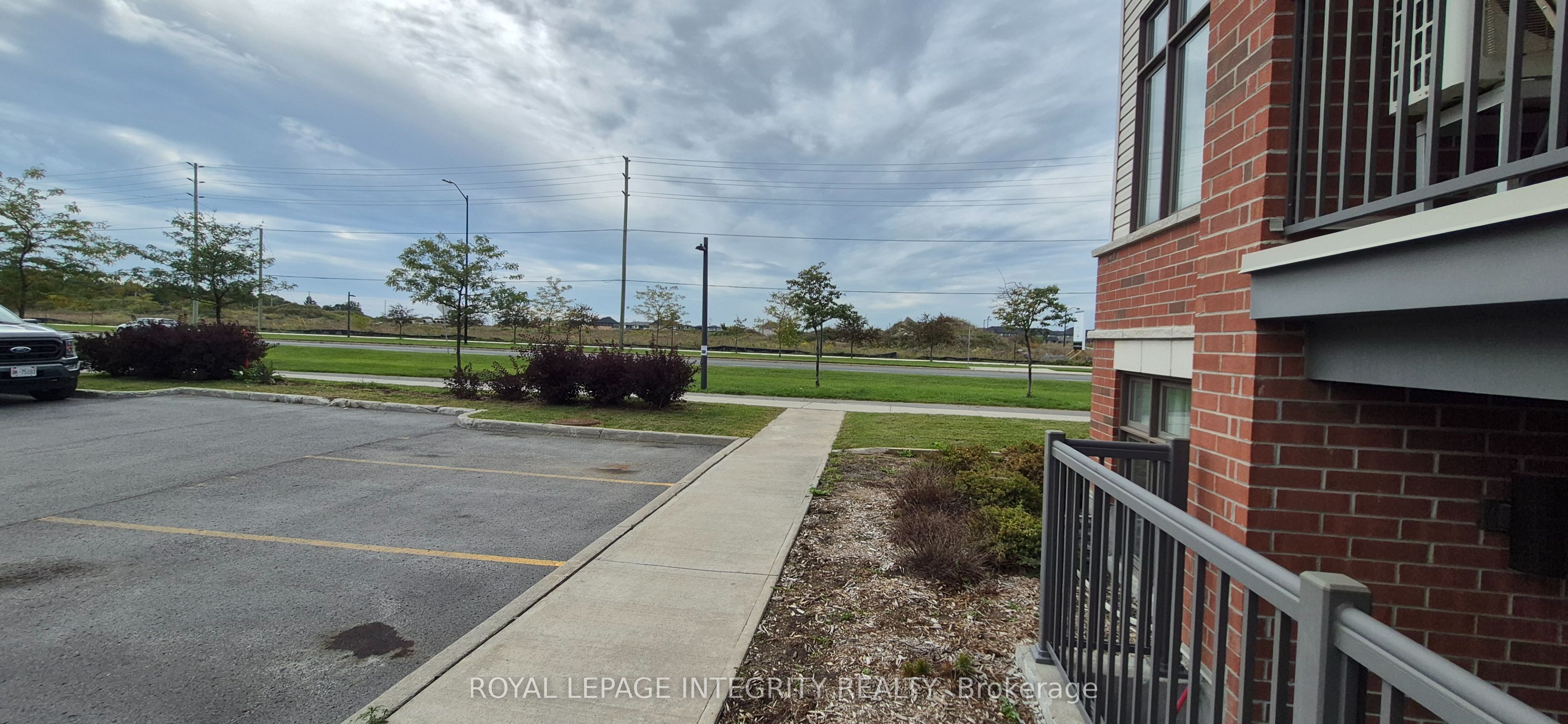 Unit A - 20 Jaguar Private, Stittsville-Goulbourn 3