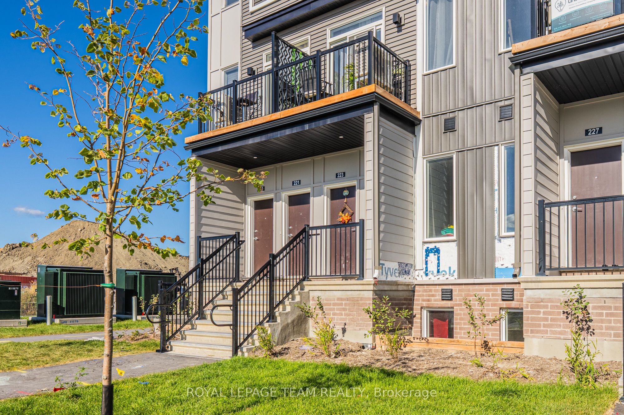 805 Utopie Private, Orleans-Gloucester 2