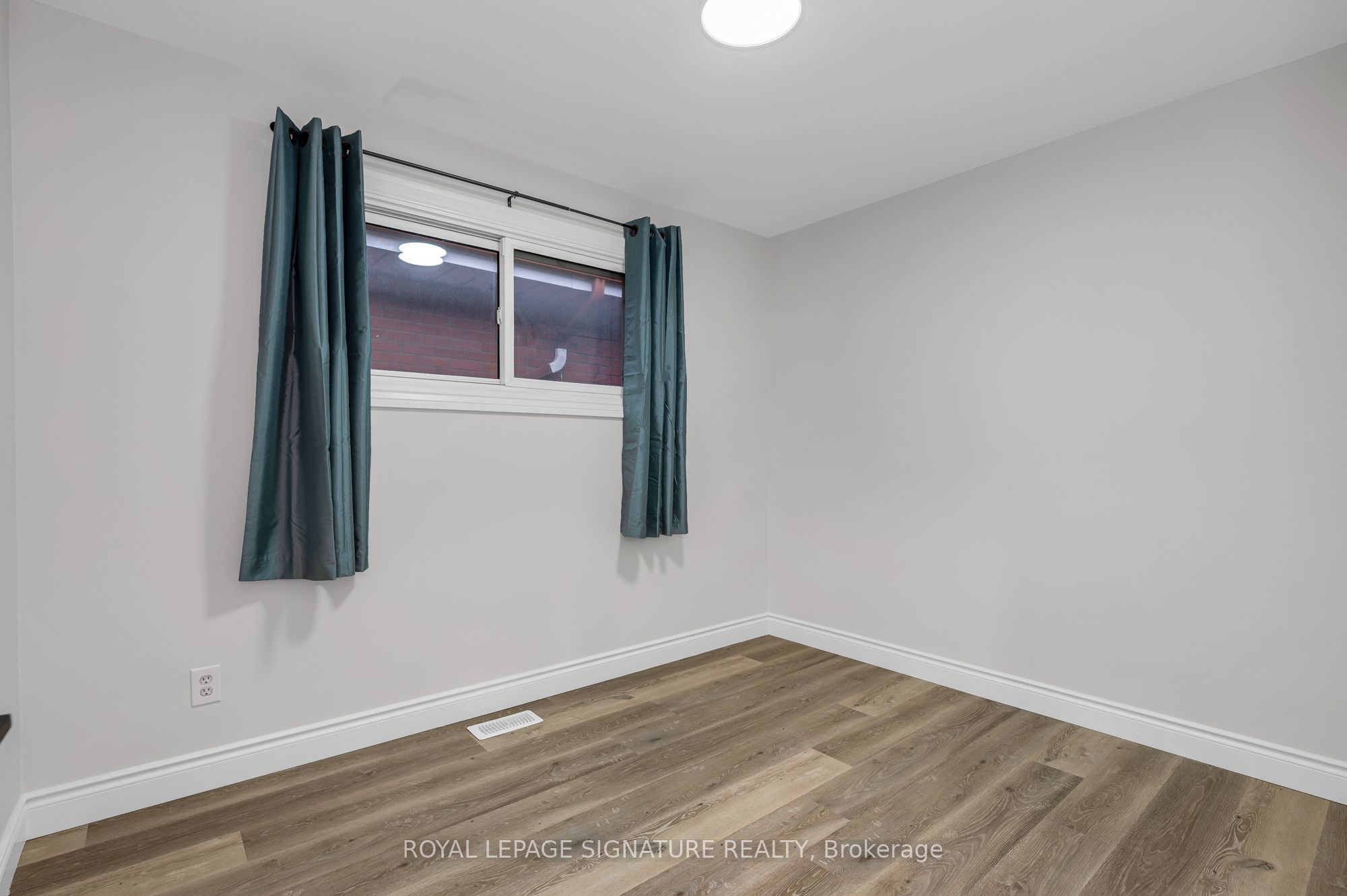 Unit Main - 515 Queensdale Avenue E, Hamilton 5